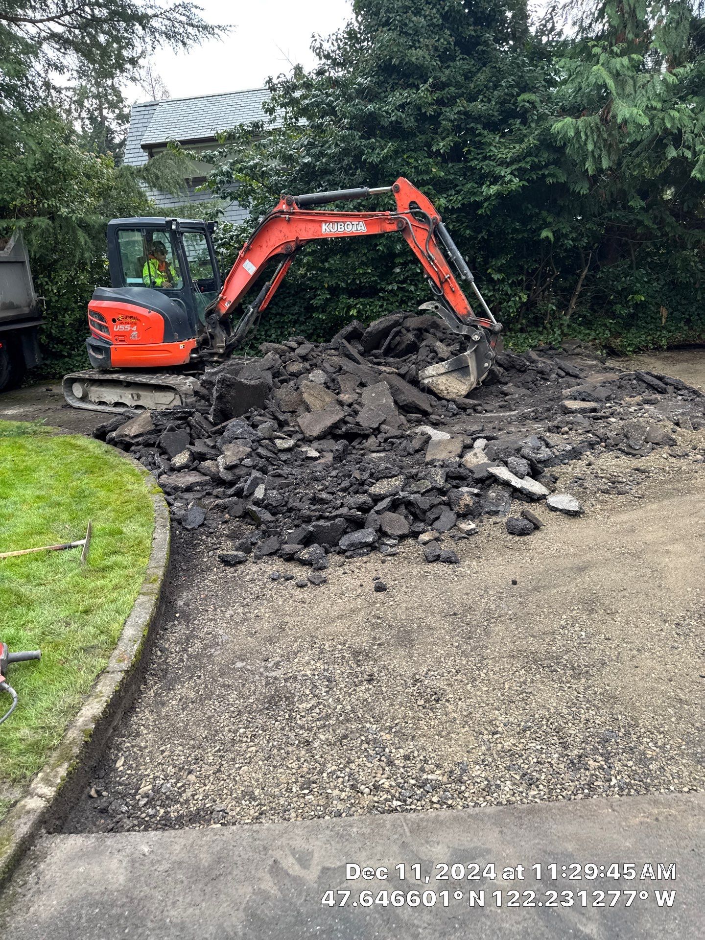 Asphalt Patch Repair | Bellevue  by Jireh Asphalt & Concrete Inc 