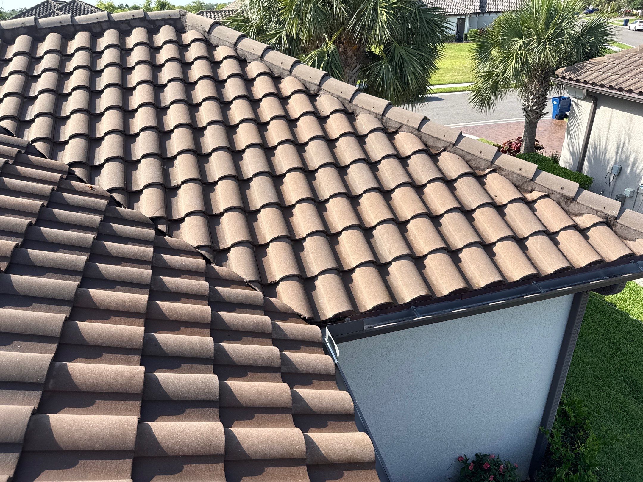 Soft Wash Roof Cleaning – Concrete Tile Roof | Artisan Lakes Esplanade, Palmetto, FL by Sunshine AquaWash