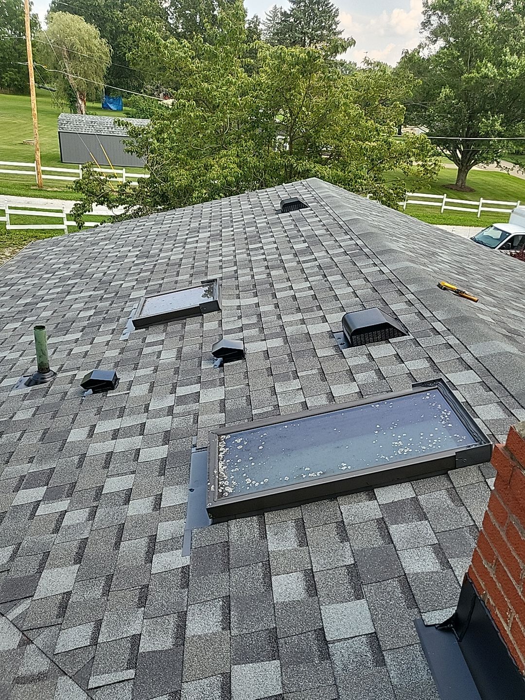 ATLAS PINNACLE COLOR: COASTAL GRANITE by Eagle Eye Roofing