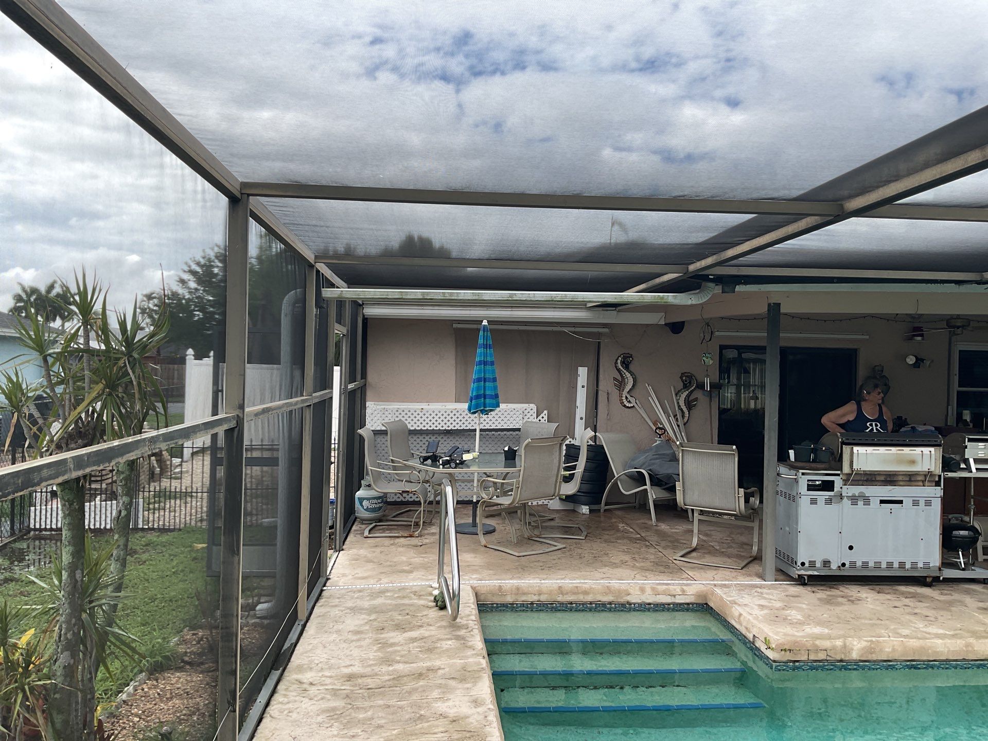 White Seamless Gutters and Splash Guards in Fort Myers FL by Gutter Professor by Gutter Professors