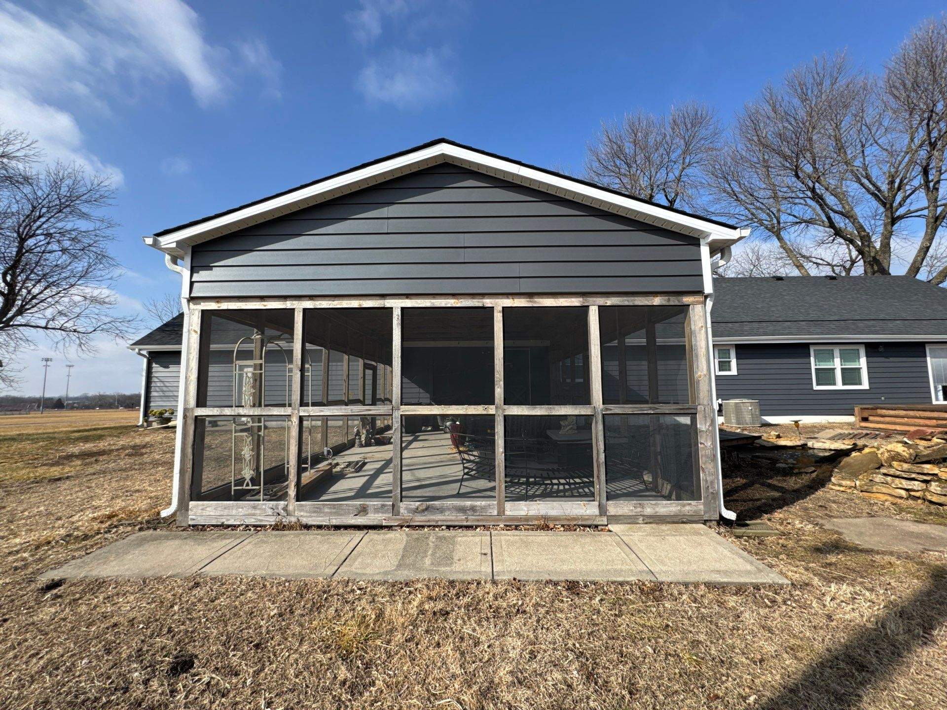 Siding Installation using Craneboard D7 by EEC Windows, Siding & Roofing