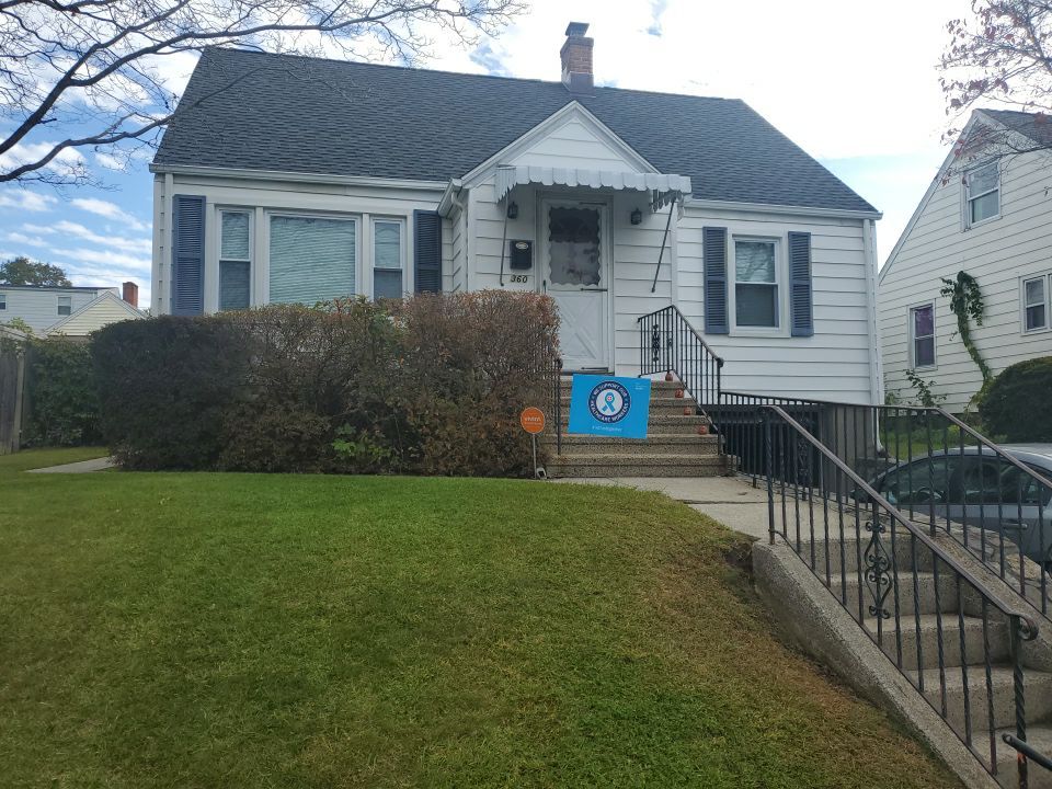 Siding Installation using Certainteed Monogram Charcoal Gray by A Plus Exterior