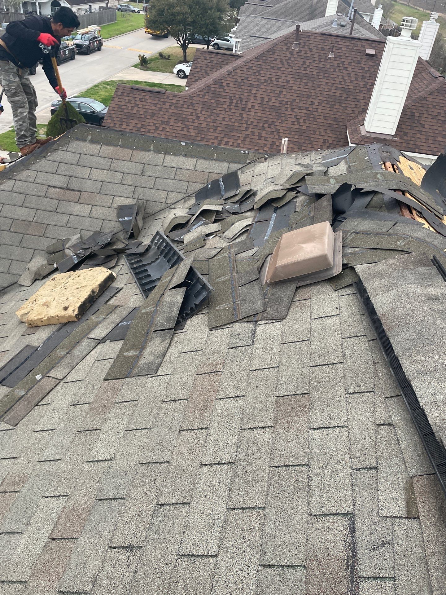 Residential Roofing Installation using Owen's Corning Duration (Lifetime) Shingles by Roof Repair Company