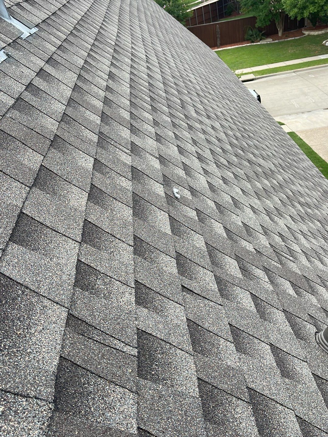 GAF HDZ - Weathered Wood by Elite Roofing LLC