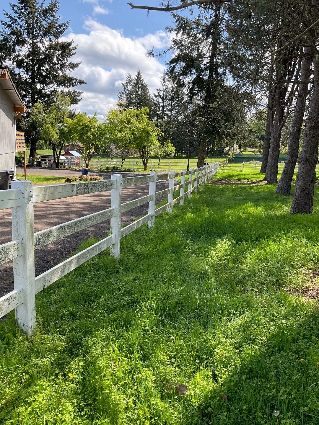 Vinyl Fence Wash using Surfactant by Willamette Outdoor Wash LLC
