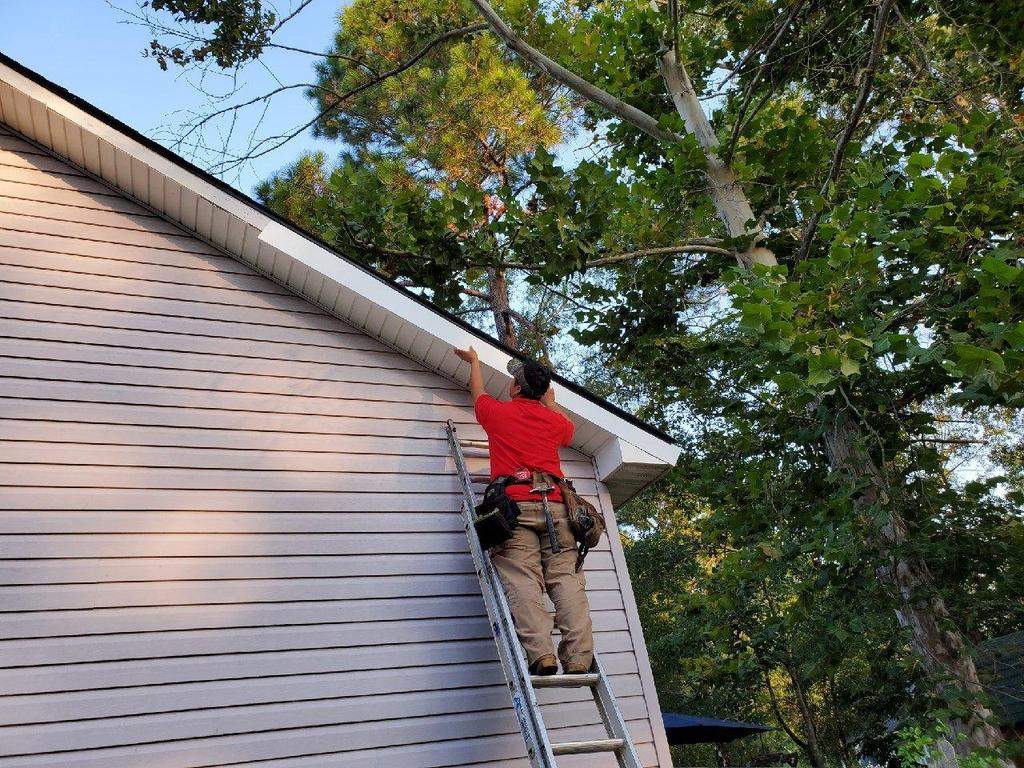 Residential Roofing Installation using Owens Corning Oakridge- Williamsburg Gray by Indigo State Roofing