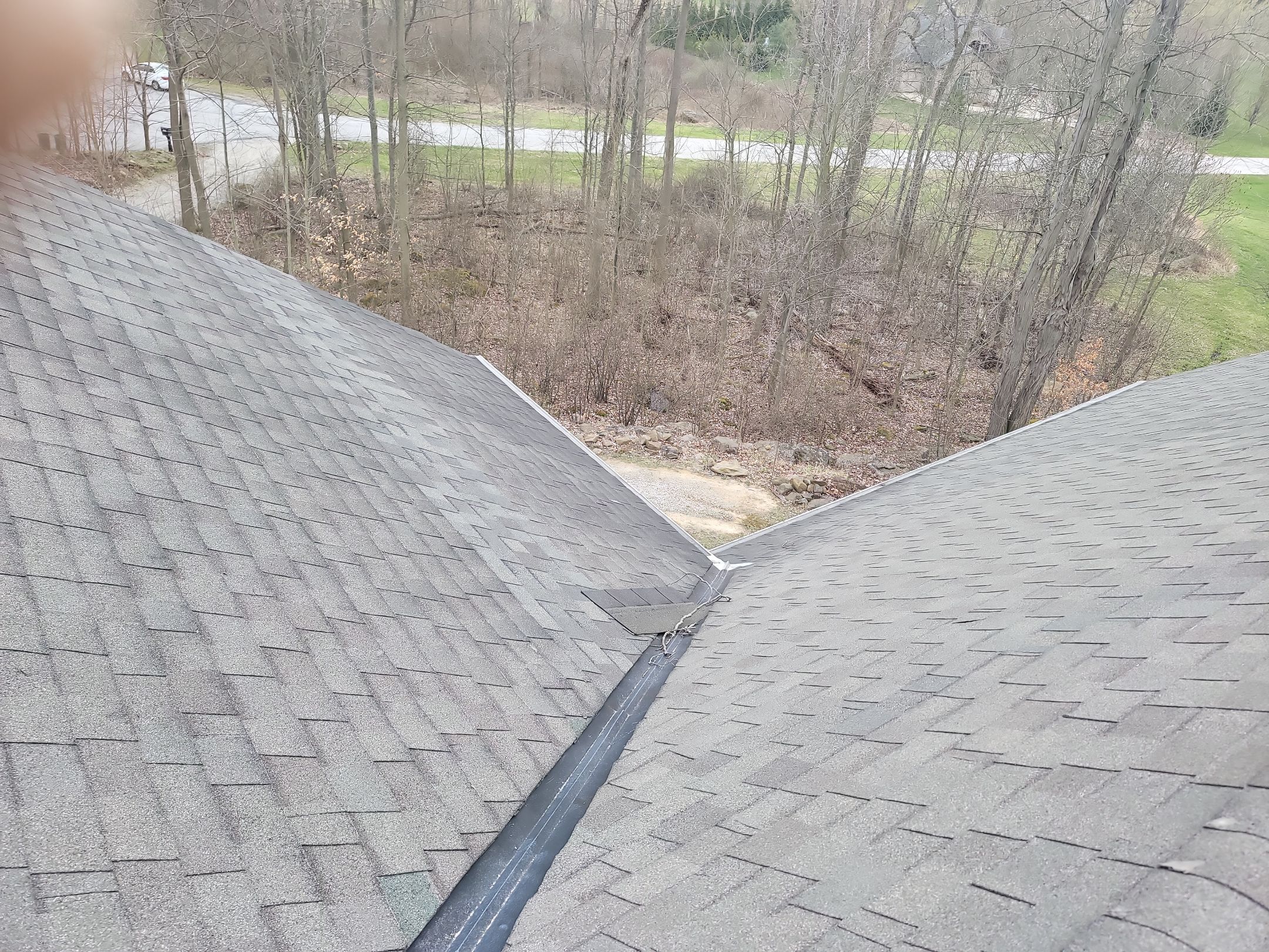 ATLAS PINNACLE HP W/SCOTCHGARD COLOR: WEATHERED WOOD by Eagle Eye Roofing