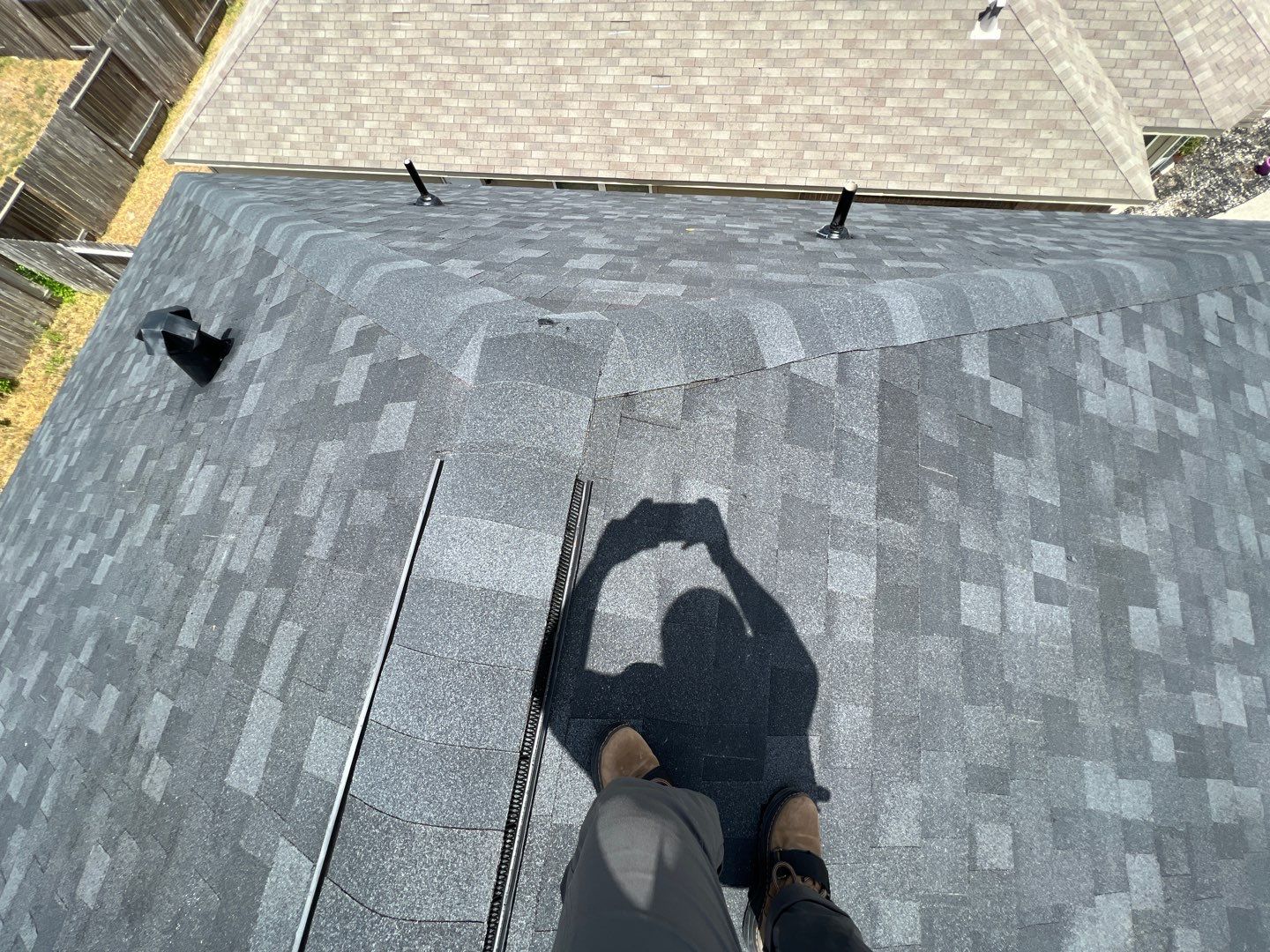 OC Duration Moire Back by HHH Roofing & Construction