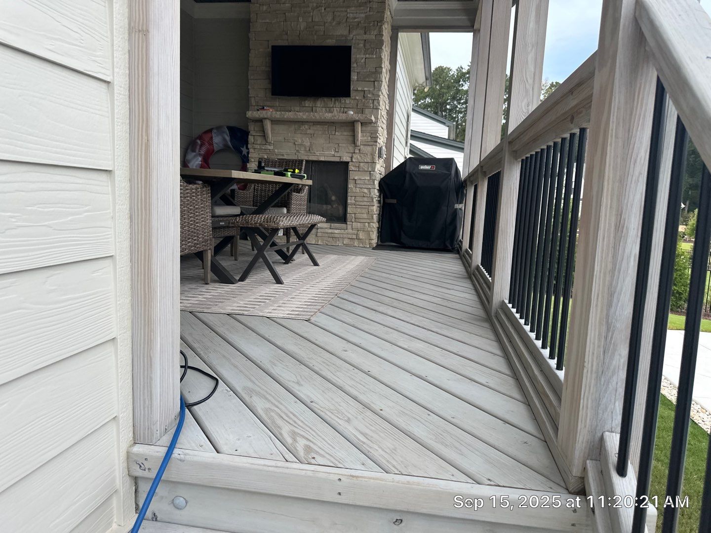Wood Deck using Wood Sealant by DuraSeal