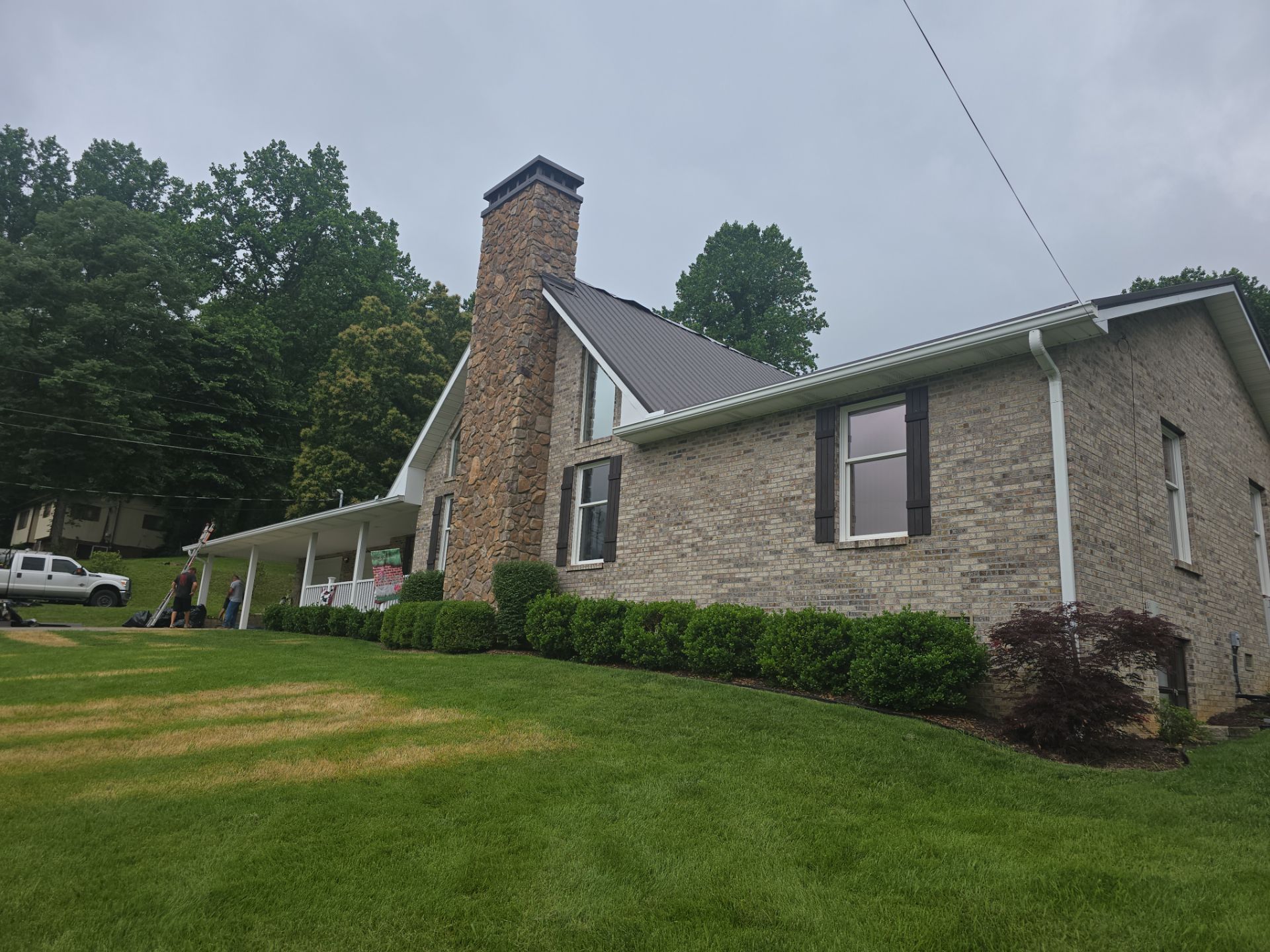 Jones Residence by Omnia Roofing