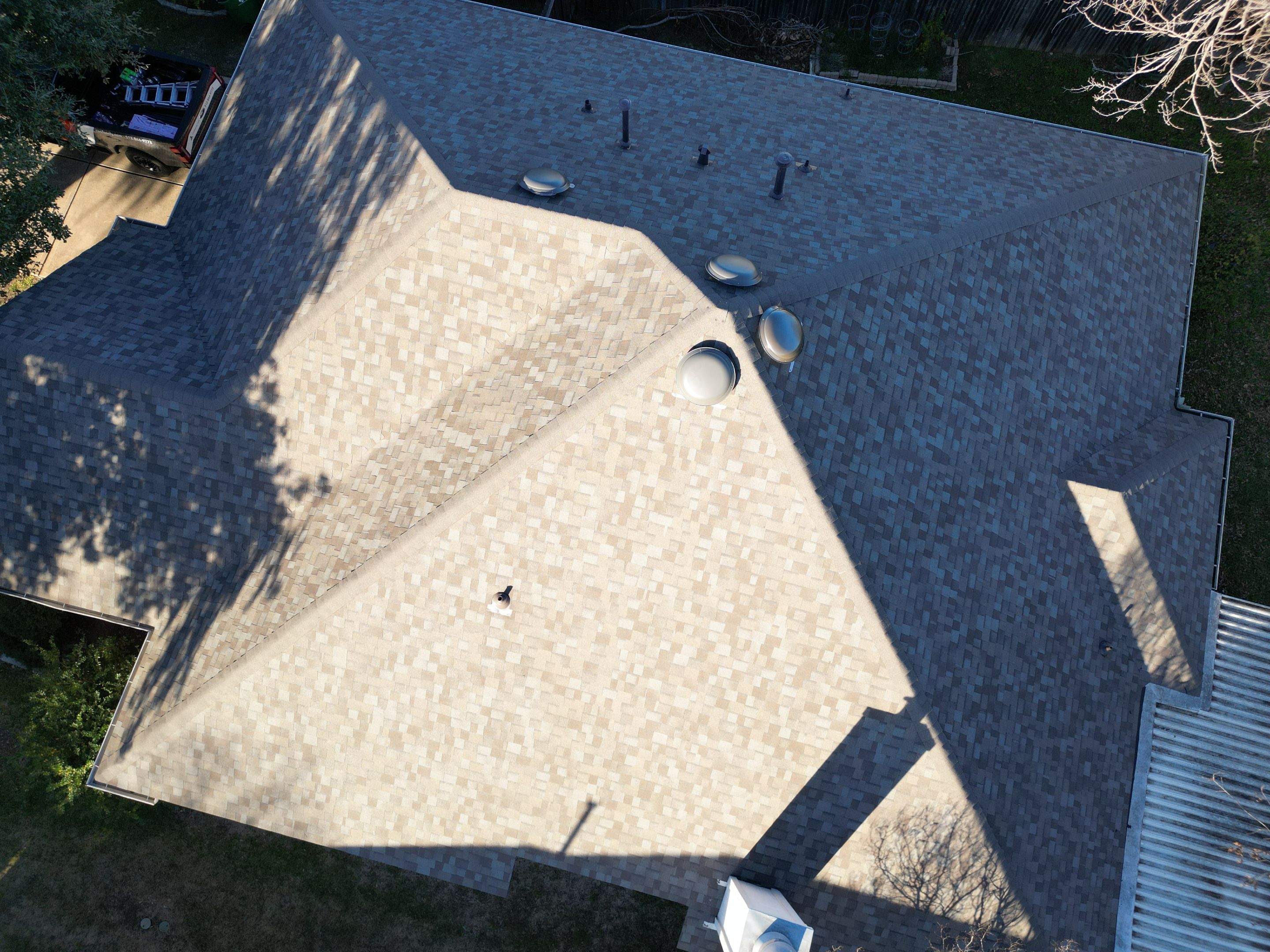 Slatestone Gray - Owens Corning TrueDefinition Duration by RoofsOnly.com