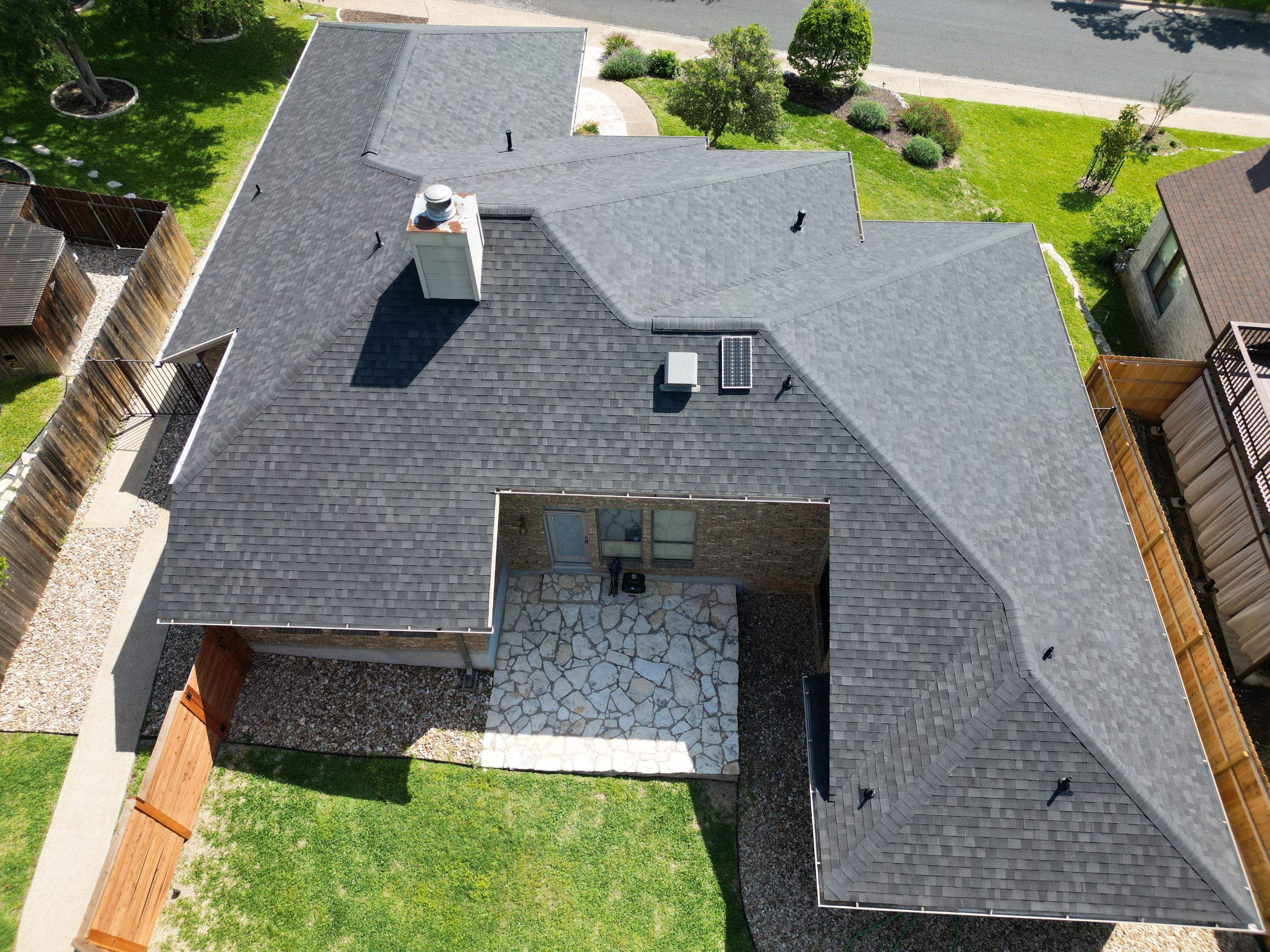 Onyx Black - Owens Corning TruDefinition Duration by RoofsOnly.com