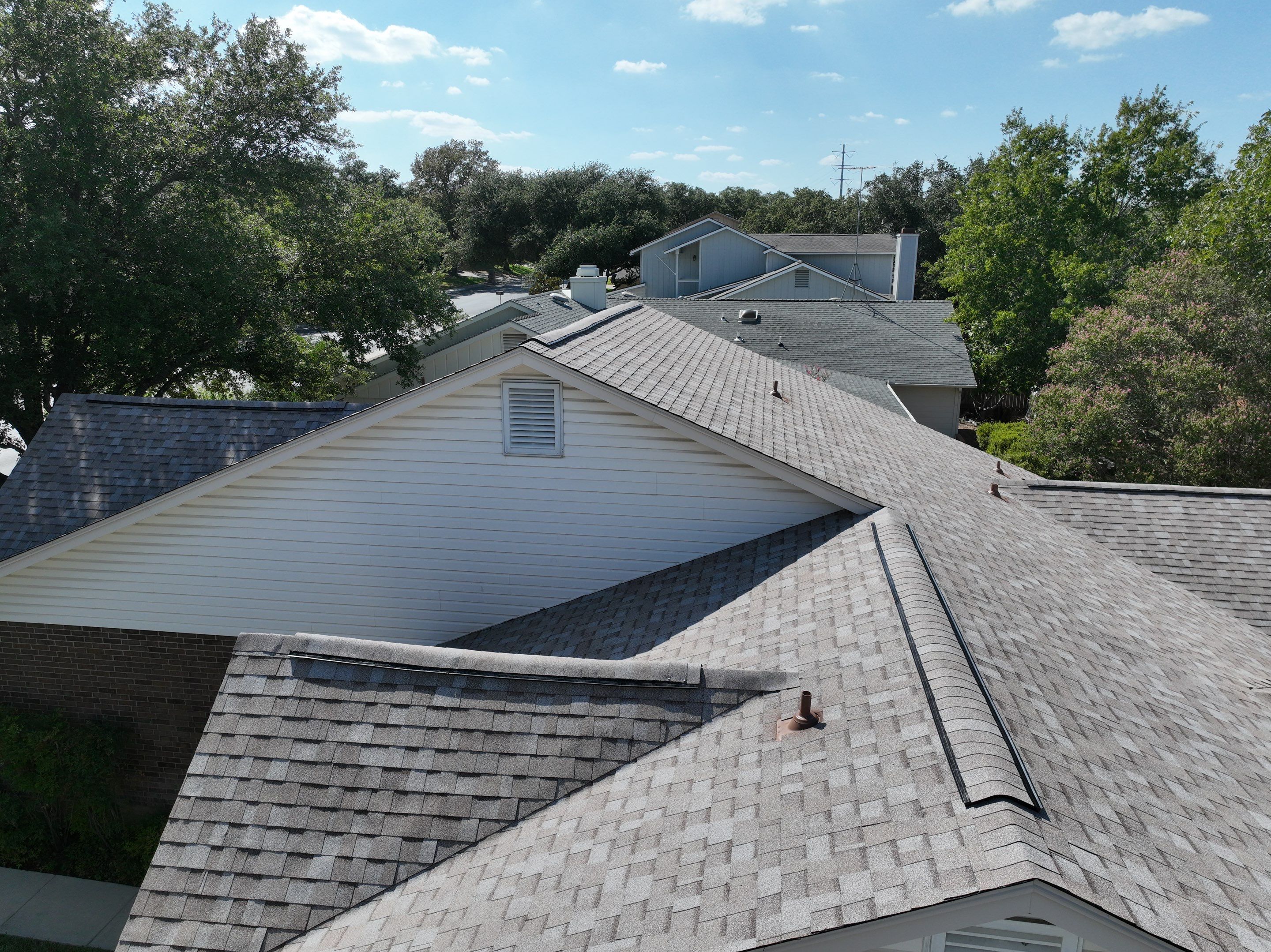 Residential Roof Replacement using Owens Corning 30 year Architectural Shingles by Premier Roofing and Contracting
