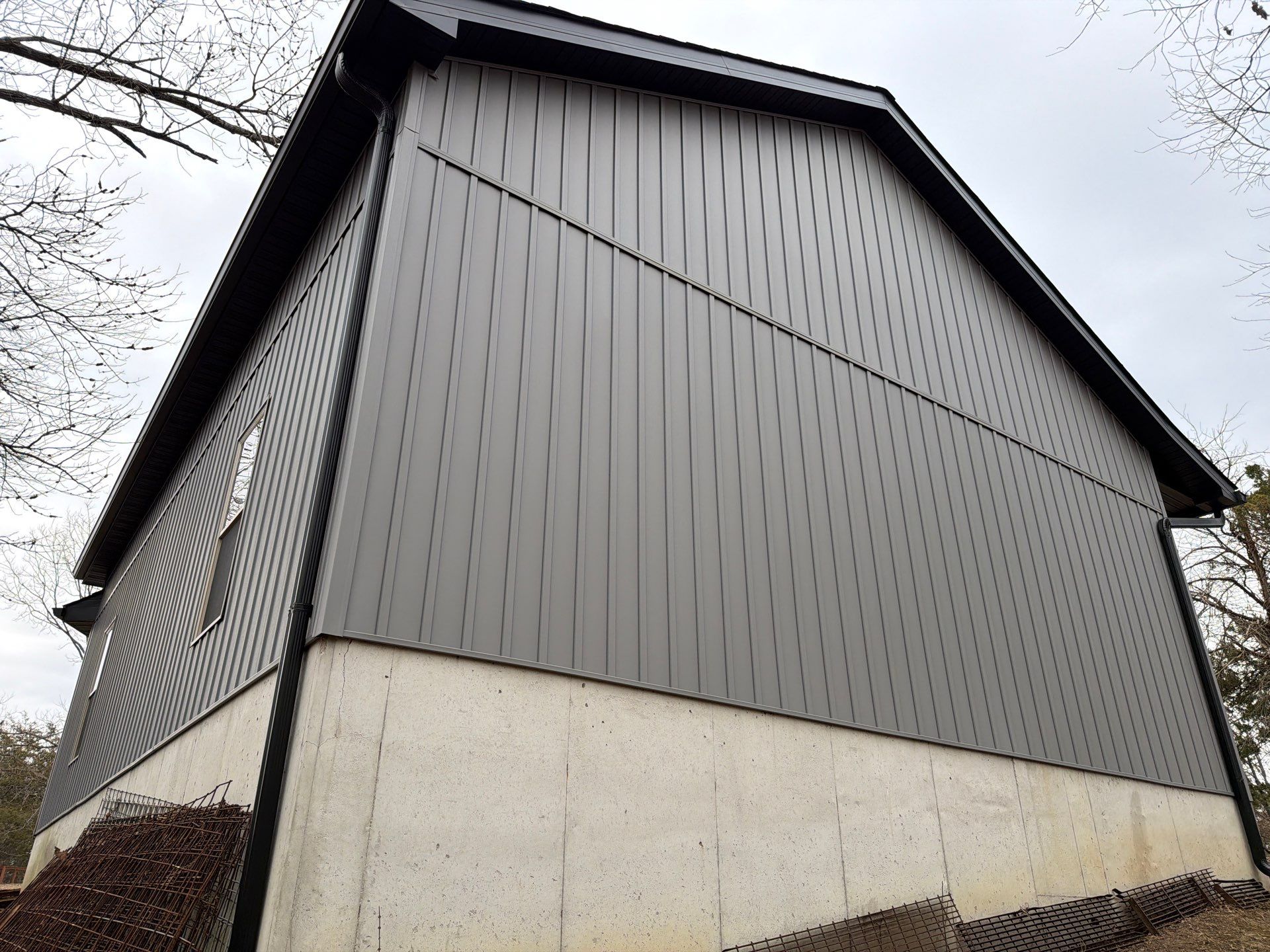 Project in Defiance by Acute Roofing And Exteriors 