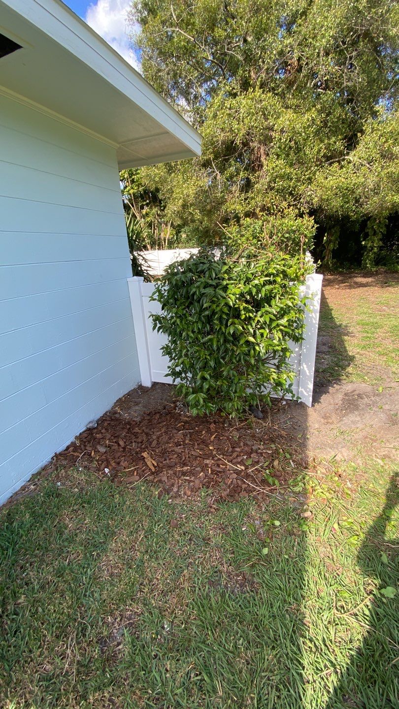 Bradenton, FL 4 ft. and 6 ft. Vinyl Privacy Fence by Asap fence and gates, LLC