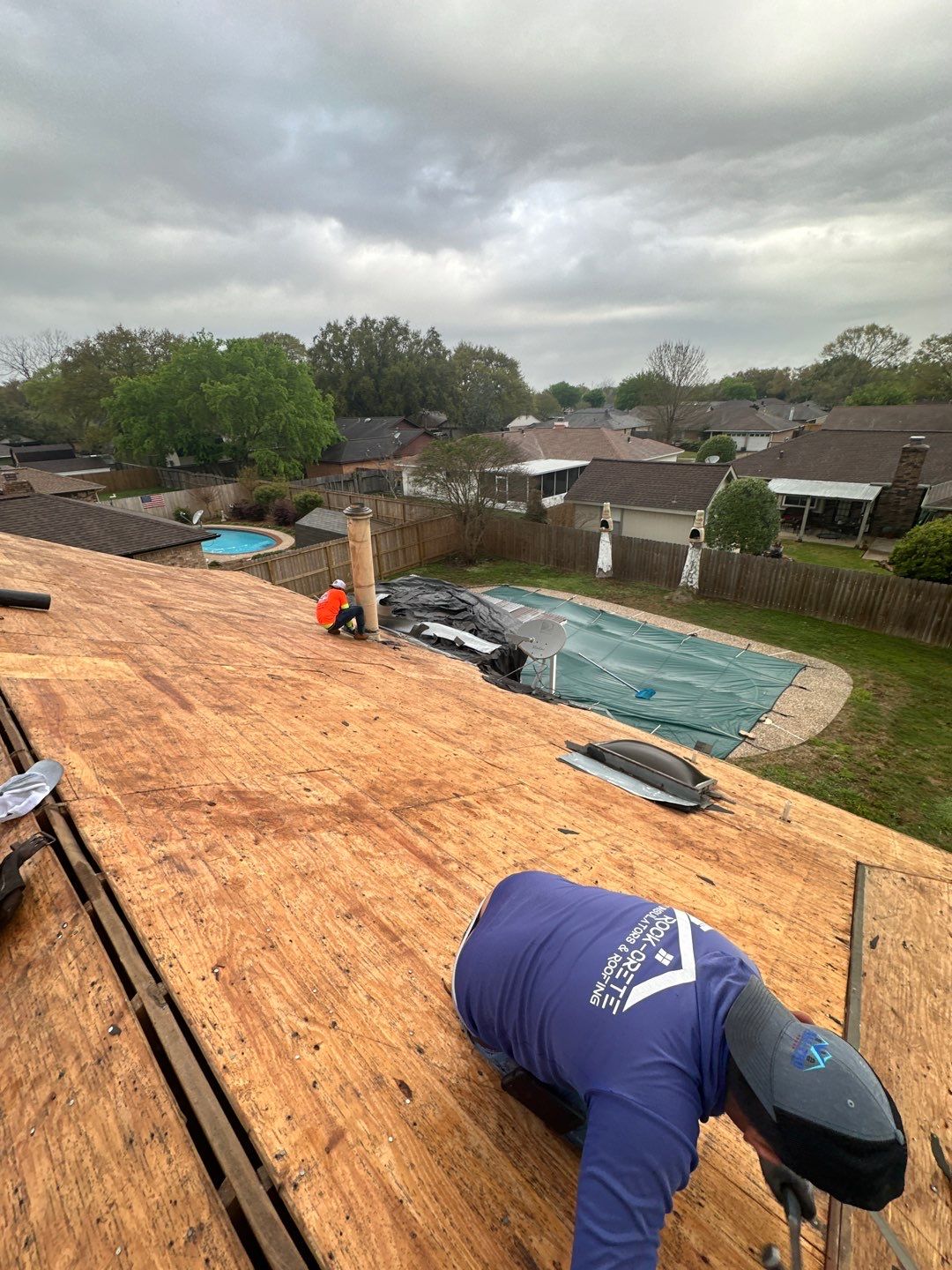 Residential Roofing Installation using Owen's Corning Duration (Lifetime) Shingles by Roof Repair Company