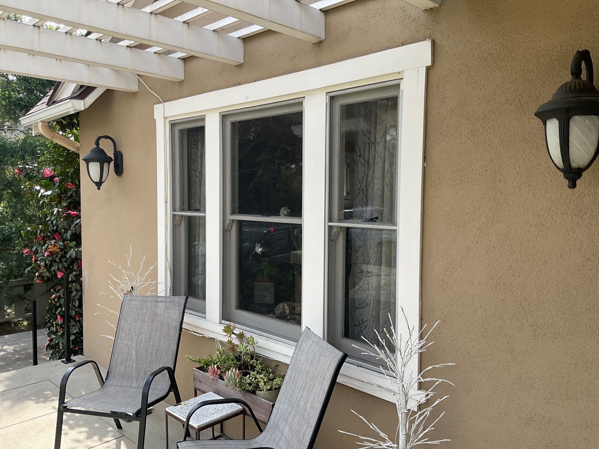 Window Installation using Milgard Ultra series, Fiberglass windows with SDL grids by American Window Company