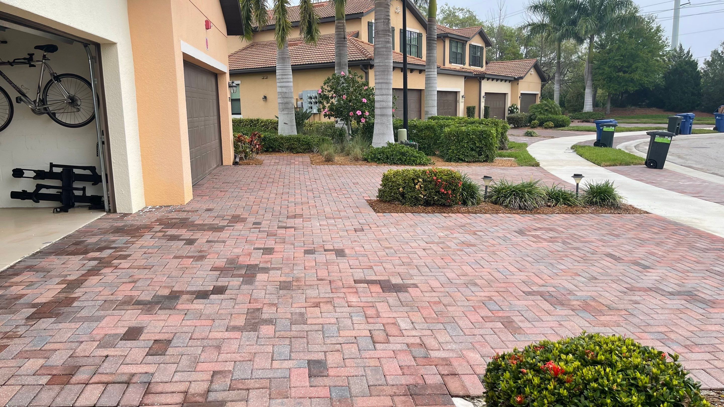 HOA Paver Driveway & Sidewalk Cleaning in Sarasota National, Venice, FL | Sunshine AquaWash by Sunshine AquaWash
