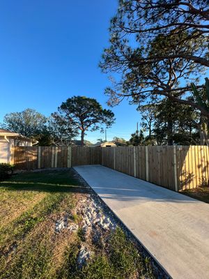 Wood Fence Installation using Board on Board Wood Fence