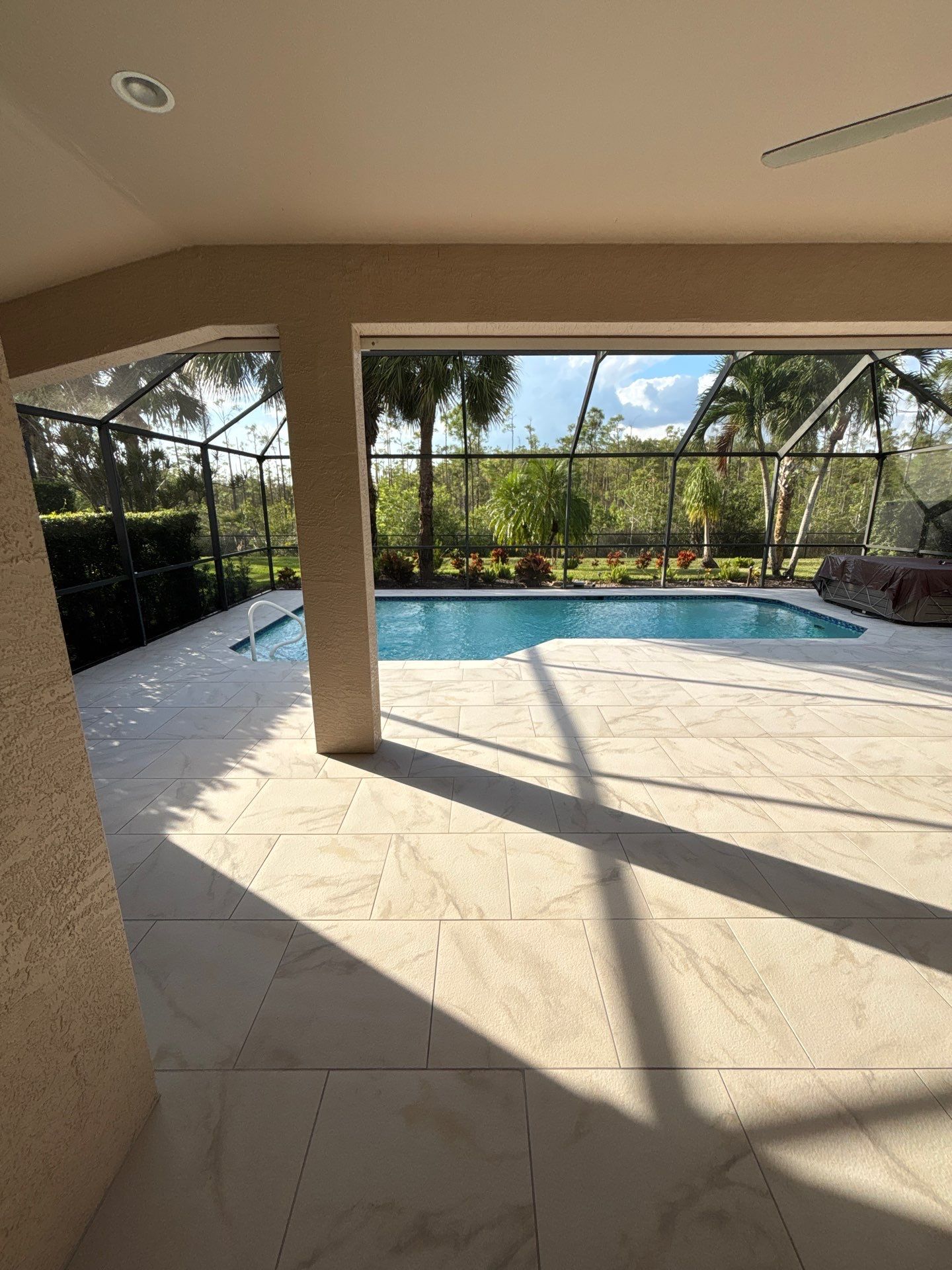Porcelain Pool Deck - Colonial Country Club by Old Town Pavers Llc