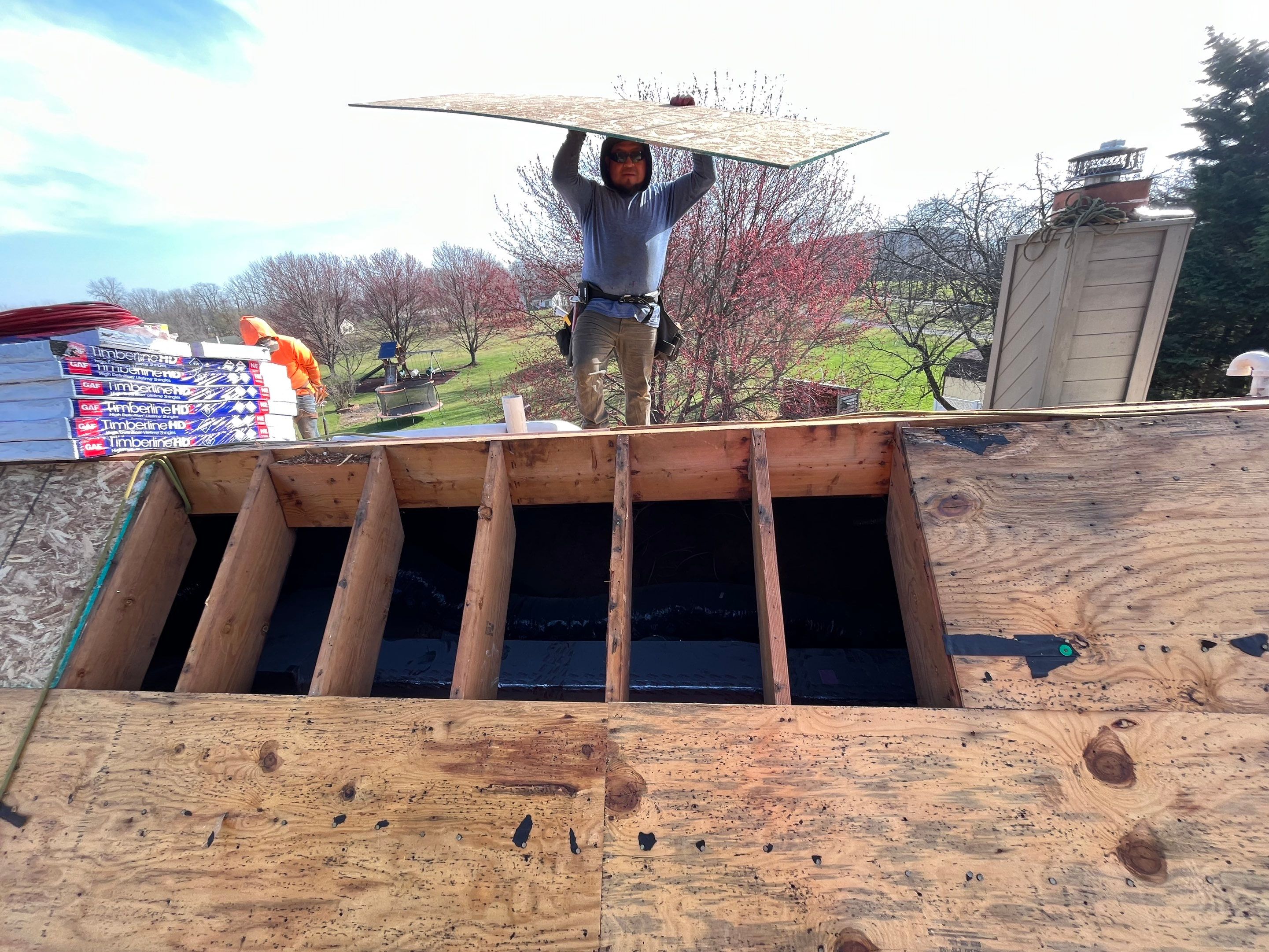 Cedar Falls Gaf roofing installation by Teflon Roofing