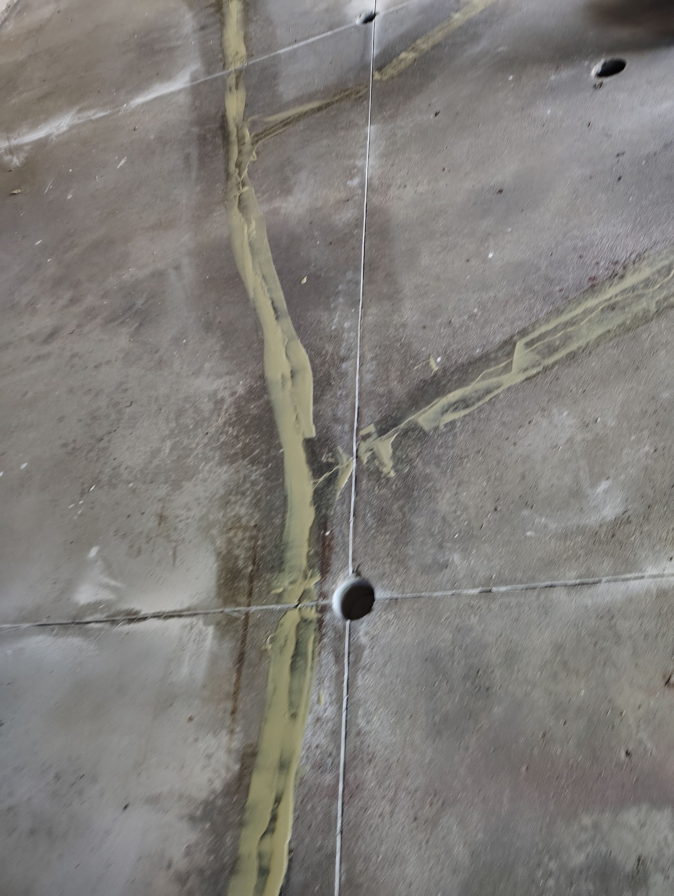 Sioux Falls Garage Concrete Repair and Epoxy Flake Floor Coating by Select Painting, Coatings & Garage Cabinets
