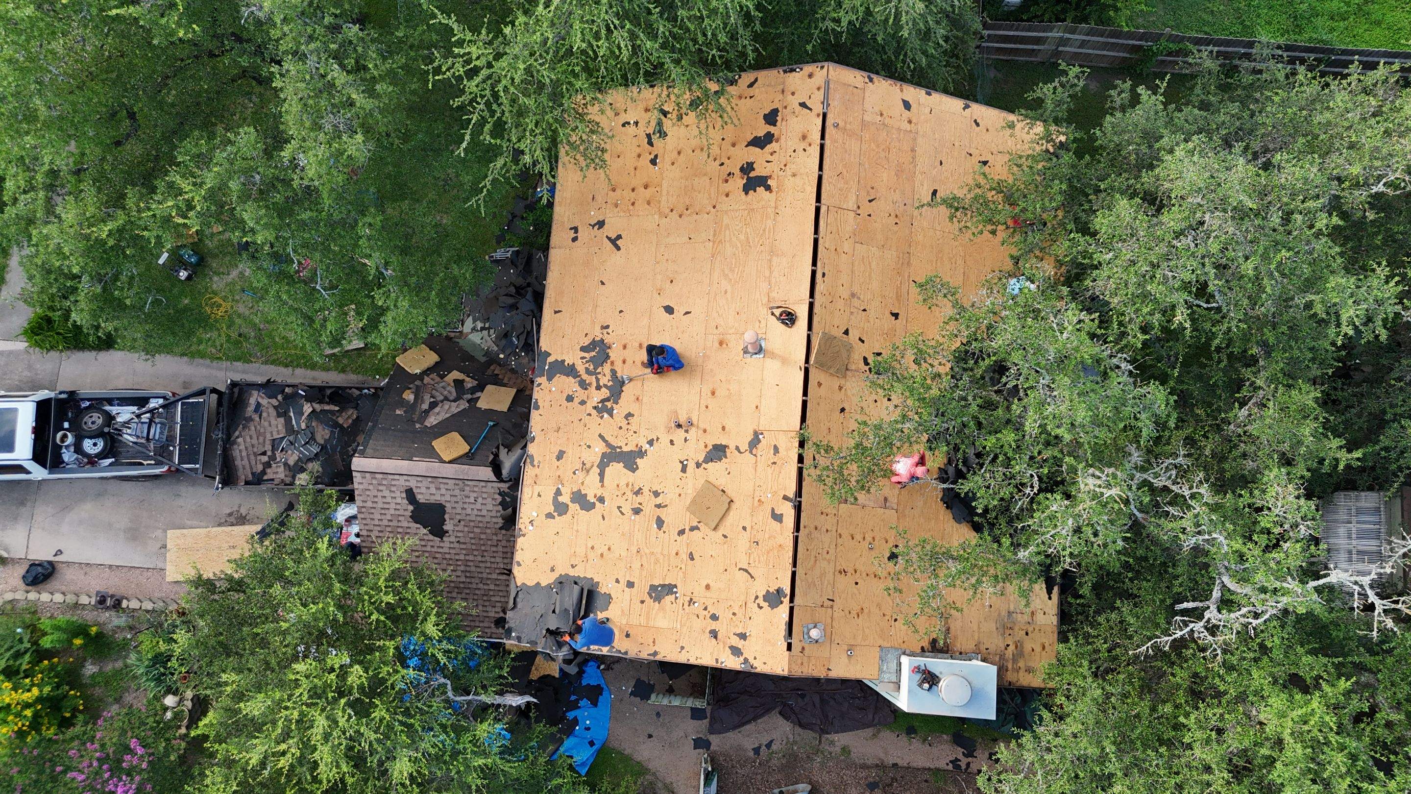 Shakewood - GAF Timberline HDZ by RoofsOnly.com