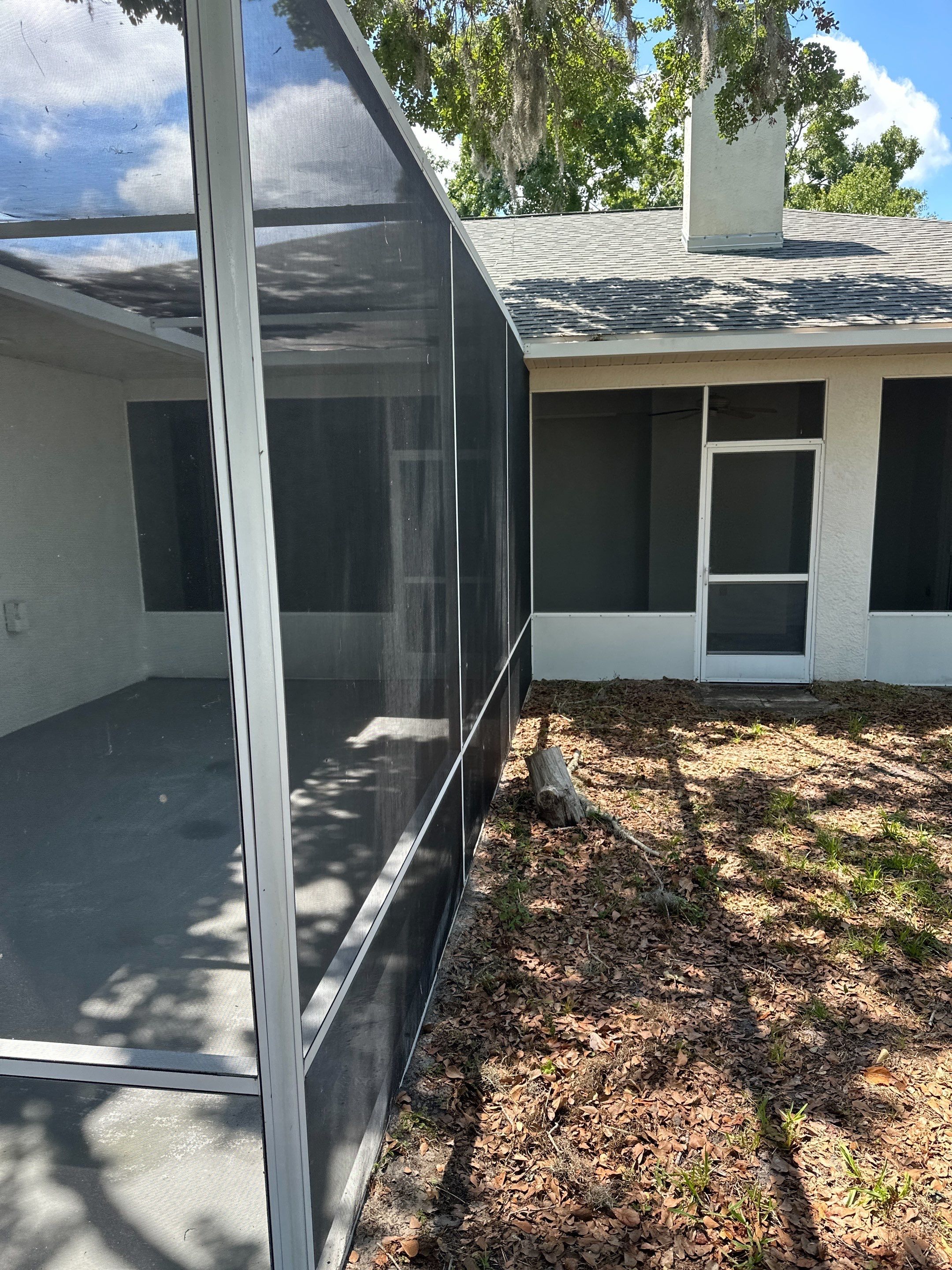 1-Story House Wash, Driveway, Patio/Lanai & Screen Enclosure Cleaning in Oakley Community, Ellenton, FL | Sunshine AquaWash by Sunshine AquaWash