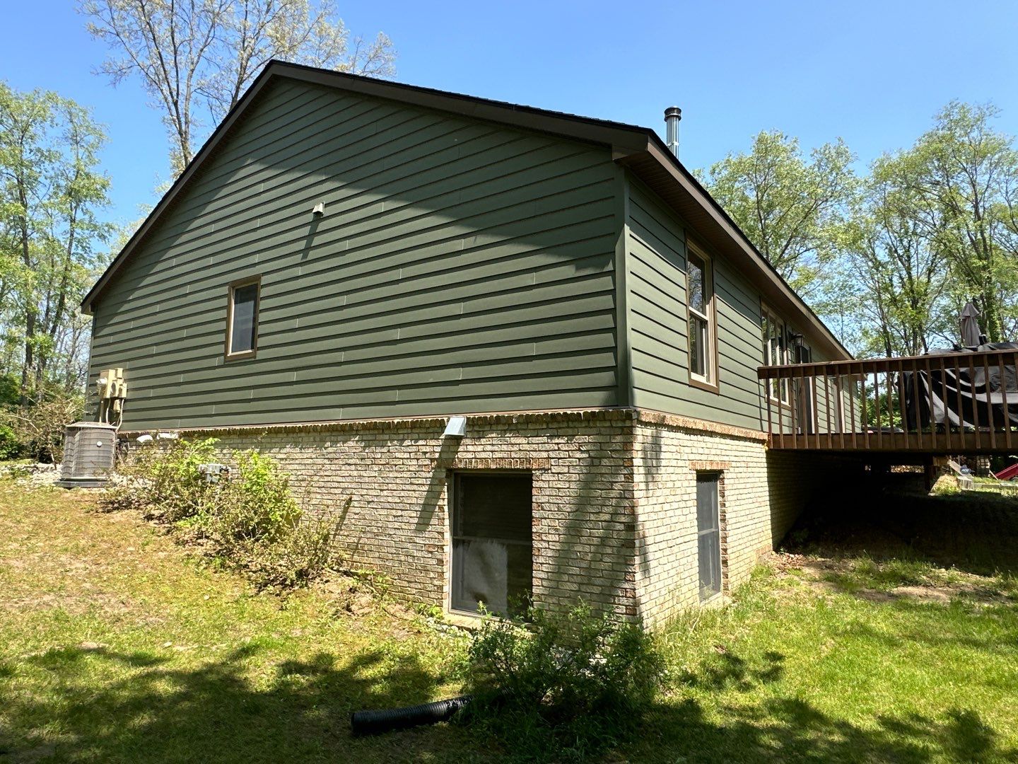Siding Replacement using Alside S7 Cedar Mill Grain Composite by 180 Contractors