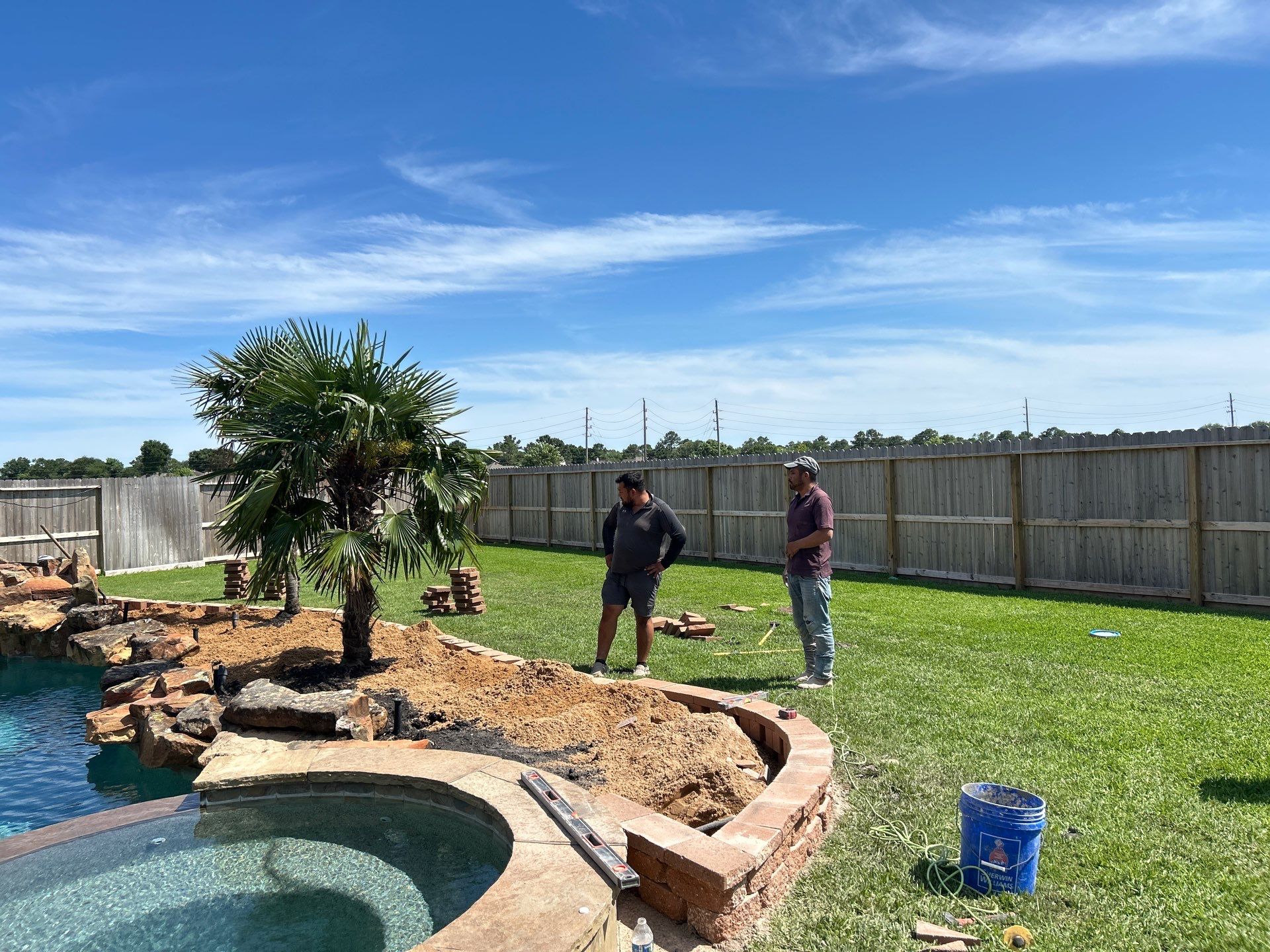 🌿 Larry Caudillo’s Poolside Landscape Revamp by Texas Urban Elements