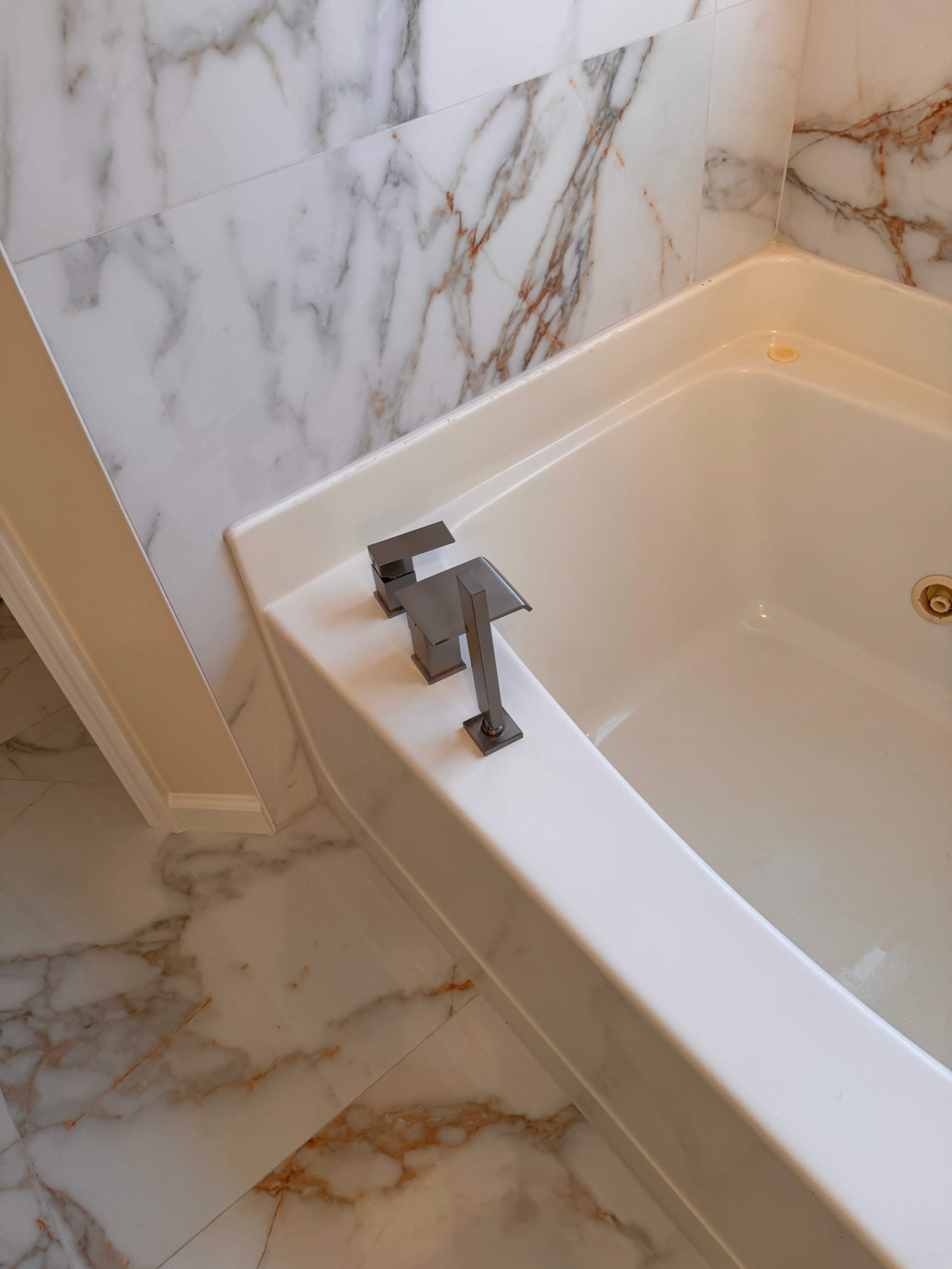 Master bathroom renovation by Prudencio