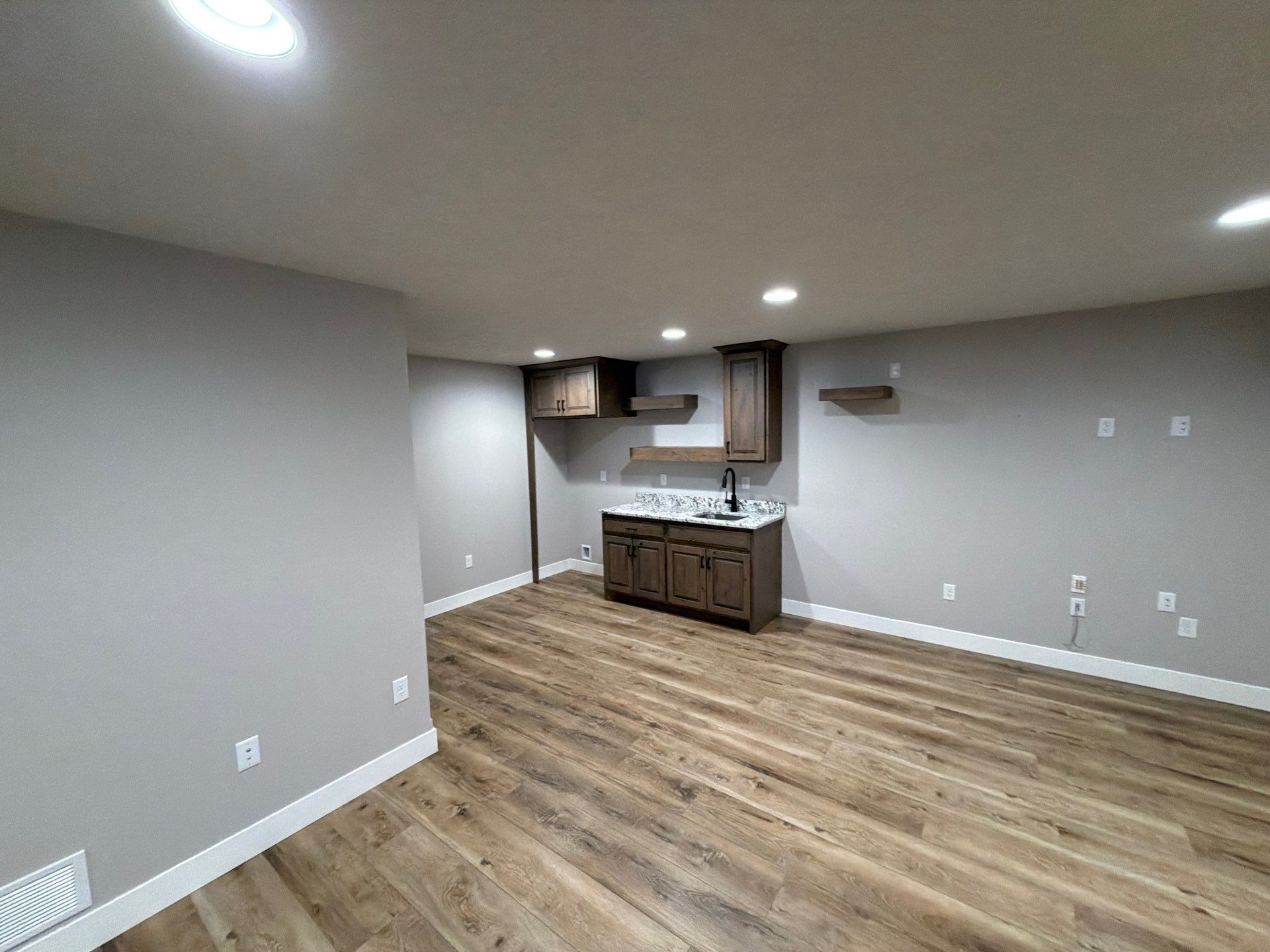 Sioux Falls Interior Finishing by Select Painting, Coatings & Garage Cabinets