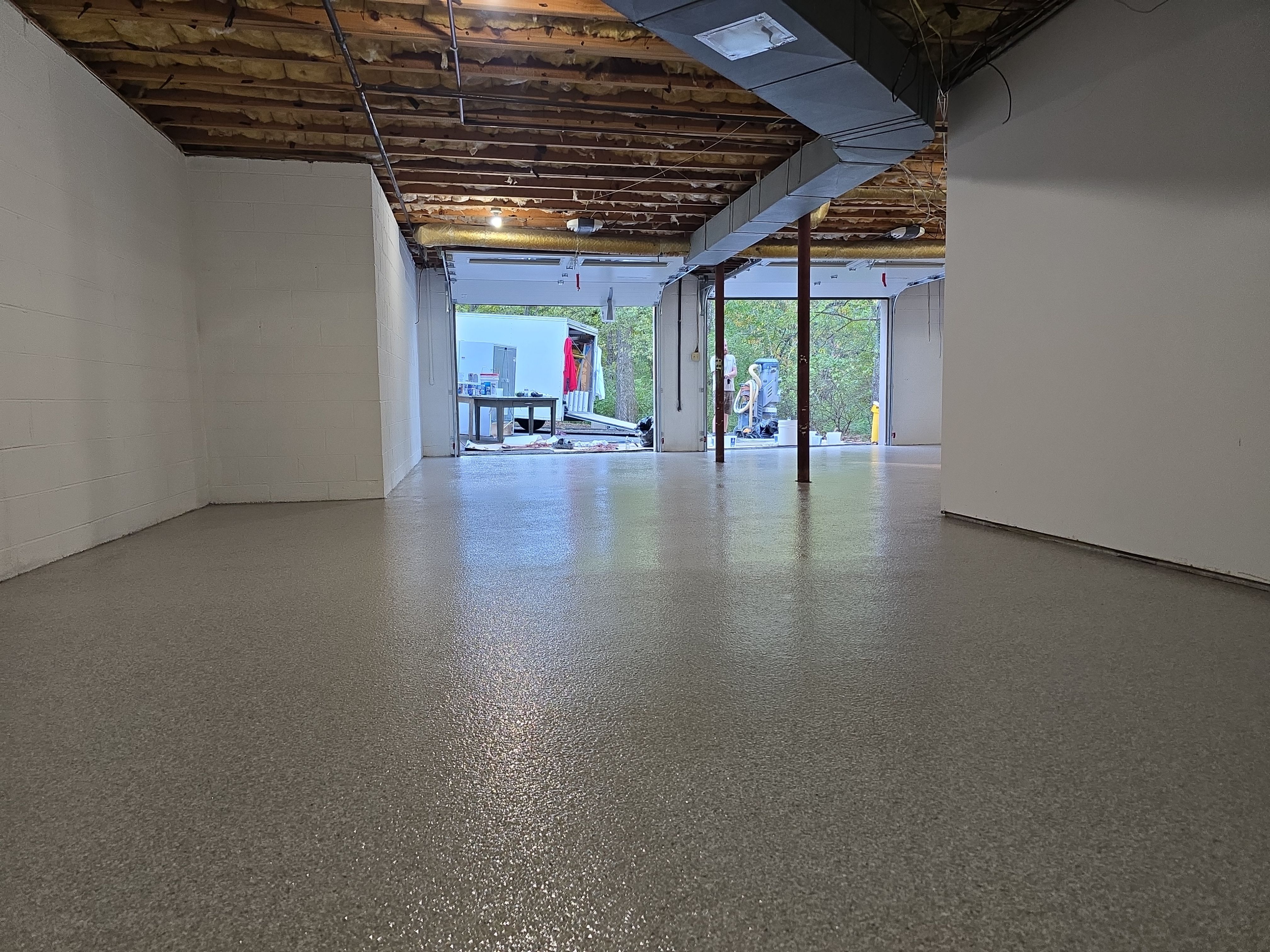 Garage using Pumice by Elite Floor Solutions