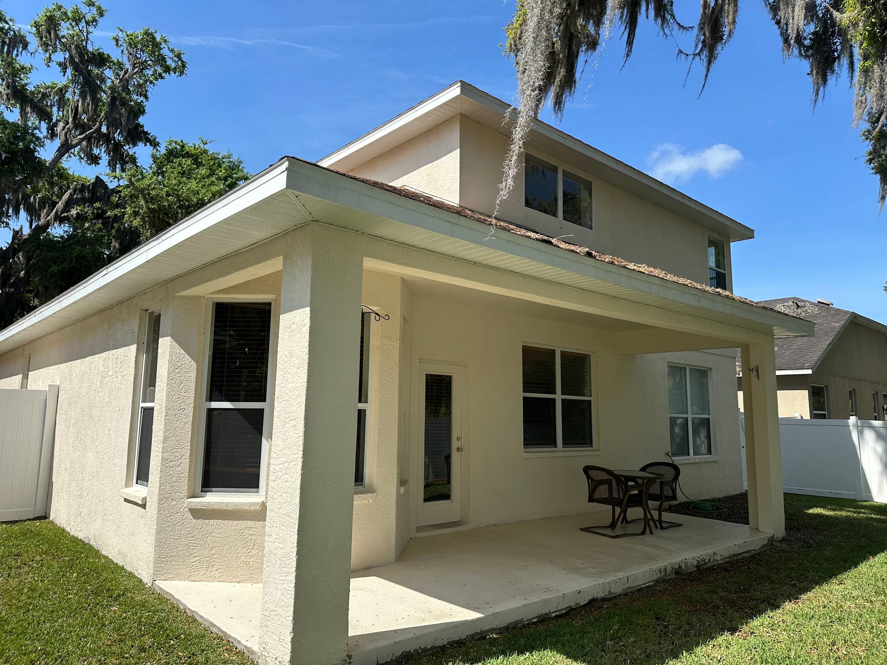 House Wash, Vinyl Fence, Patio, Driveway & Sidewalk Cleaning in Oakley Place, Ellenton, FL | Sunshine AquaWash by Sunshine AquaWash
