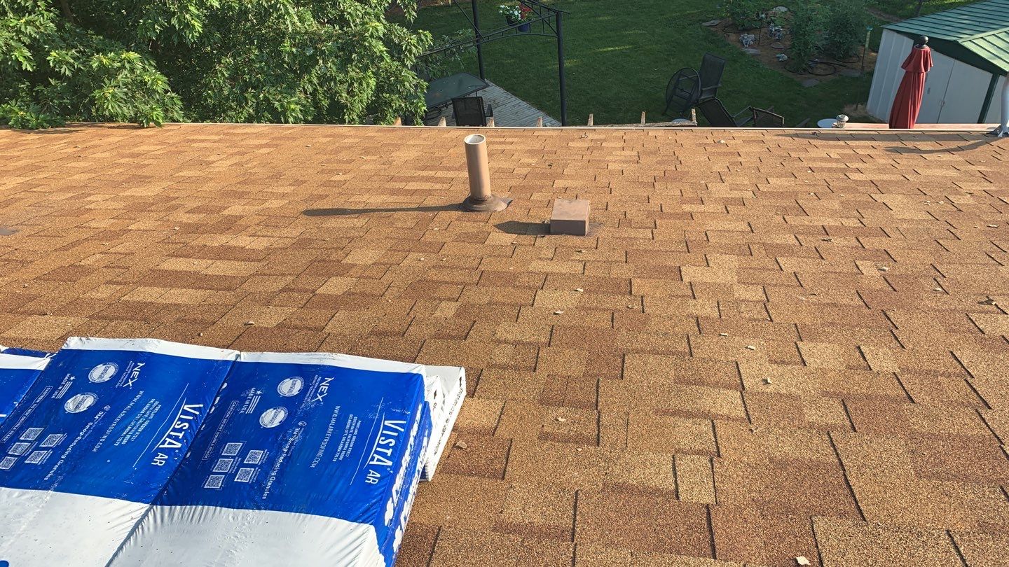 Malarkey Vista - Weathered Wood by White Castle Roofing