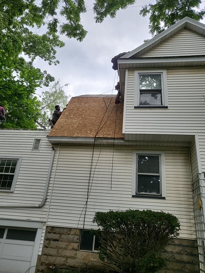 ATLAS PINNACLE COLOR: COASTAL GRANITE by Eagle Eye Roofing