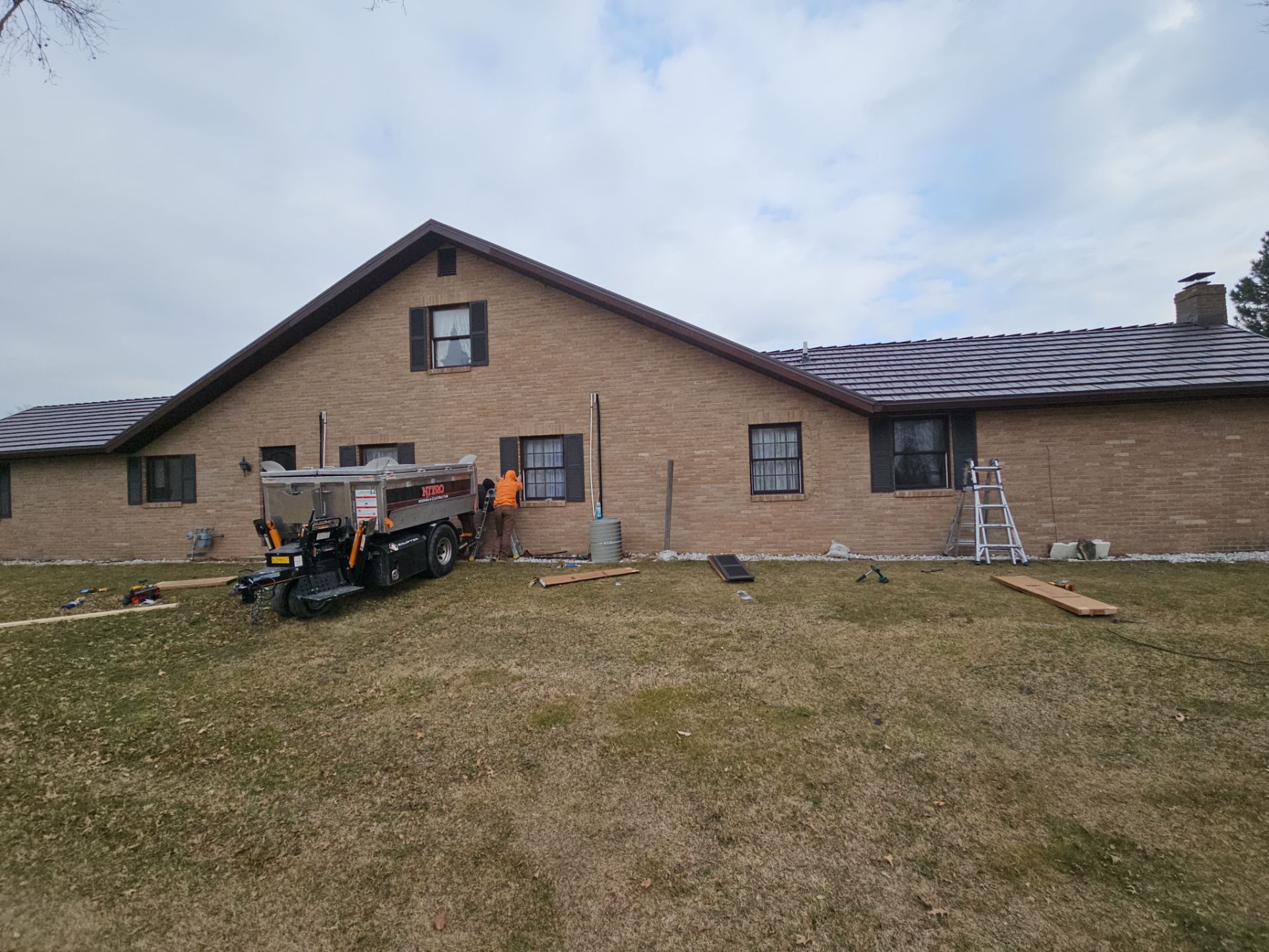 Residential Roofing Installation using Great American Shake - Mustang Brown by Nitro Roofing and Construction