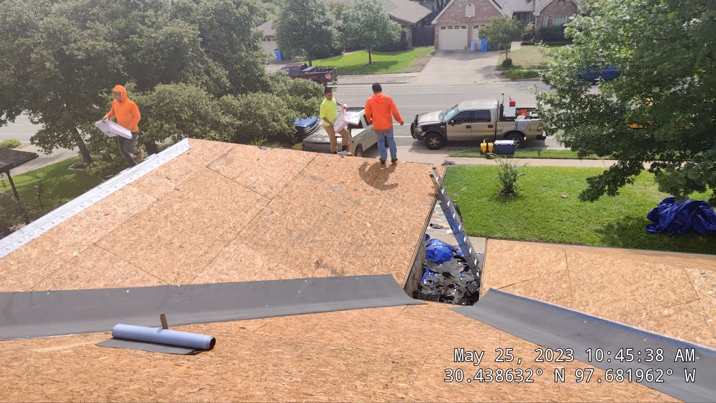 Residential Roofing Installation using Owens Corning Oakridge Onyx Black by DeZign Roofing & Exteriors