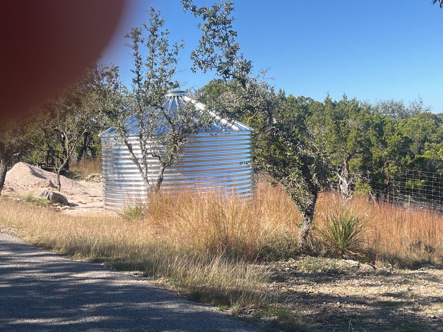 10000 gallons with a view! by Hill Country Rain Water