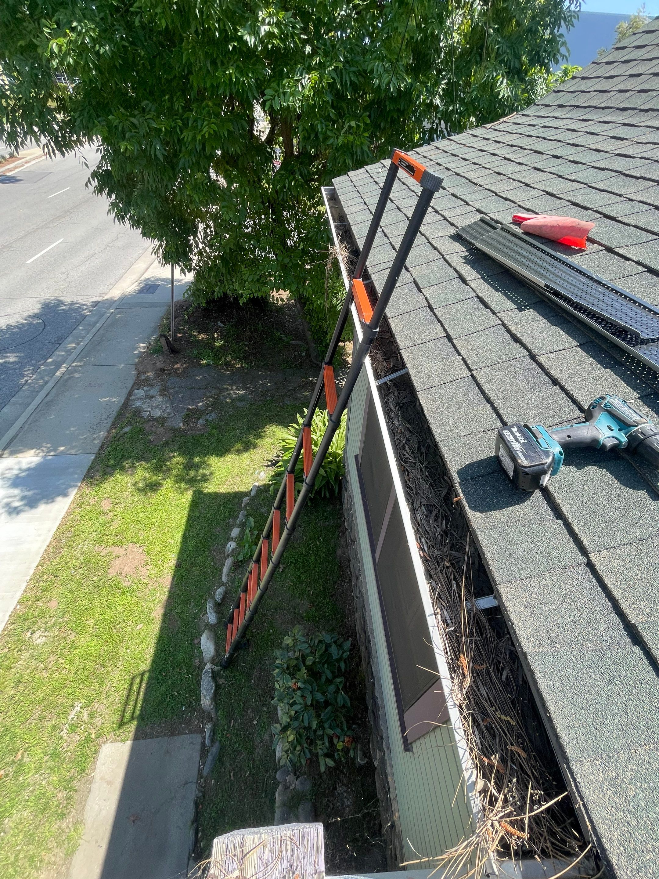 Gutter Cleaning & Guard Installation in San Dimas Ca by Palm Coast Solar Cleaning