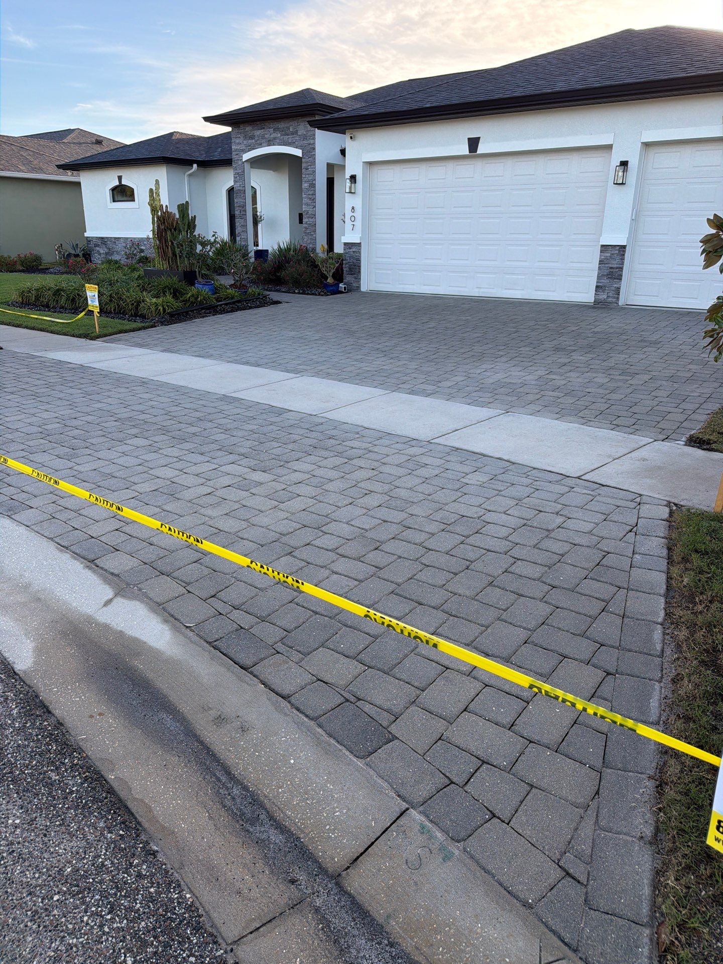 Full-Scale Paver Stripping and Sealing in La Paloma Sun City Center by Supreme Paver Experts