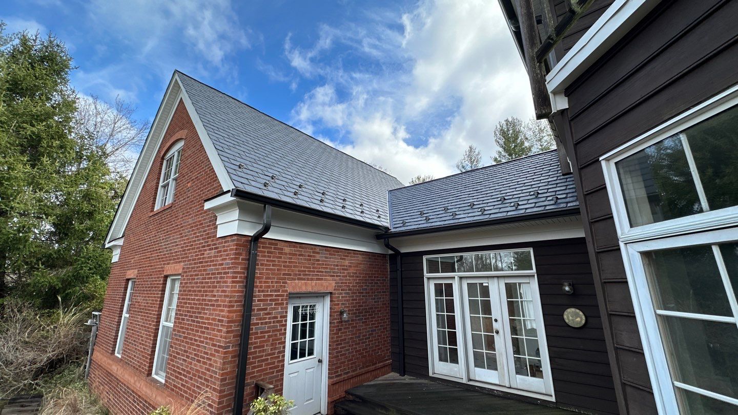 Clifton Multi-Trade Restoration: DaVinci Single Width Slate in Slate Black by RM Banning, Inc.