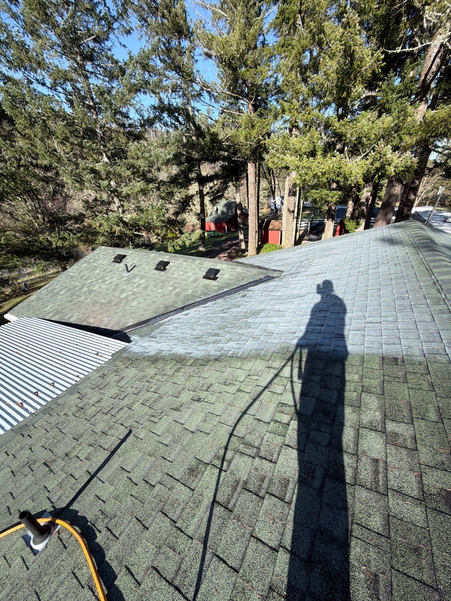 Project in Selma by Roof Maxx of Grants Pass