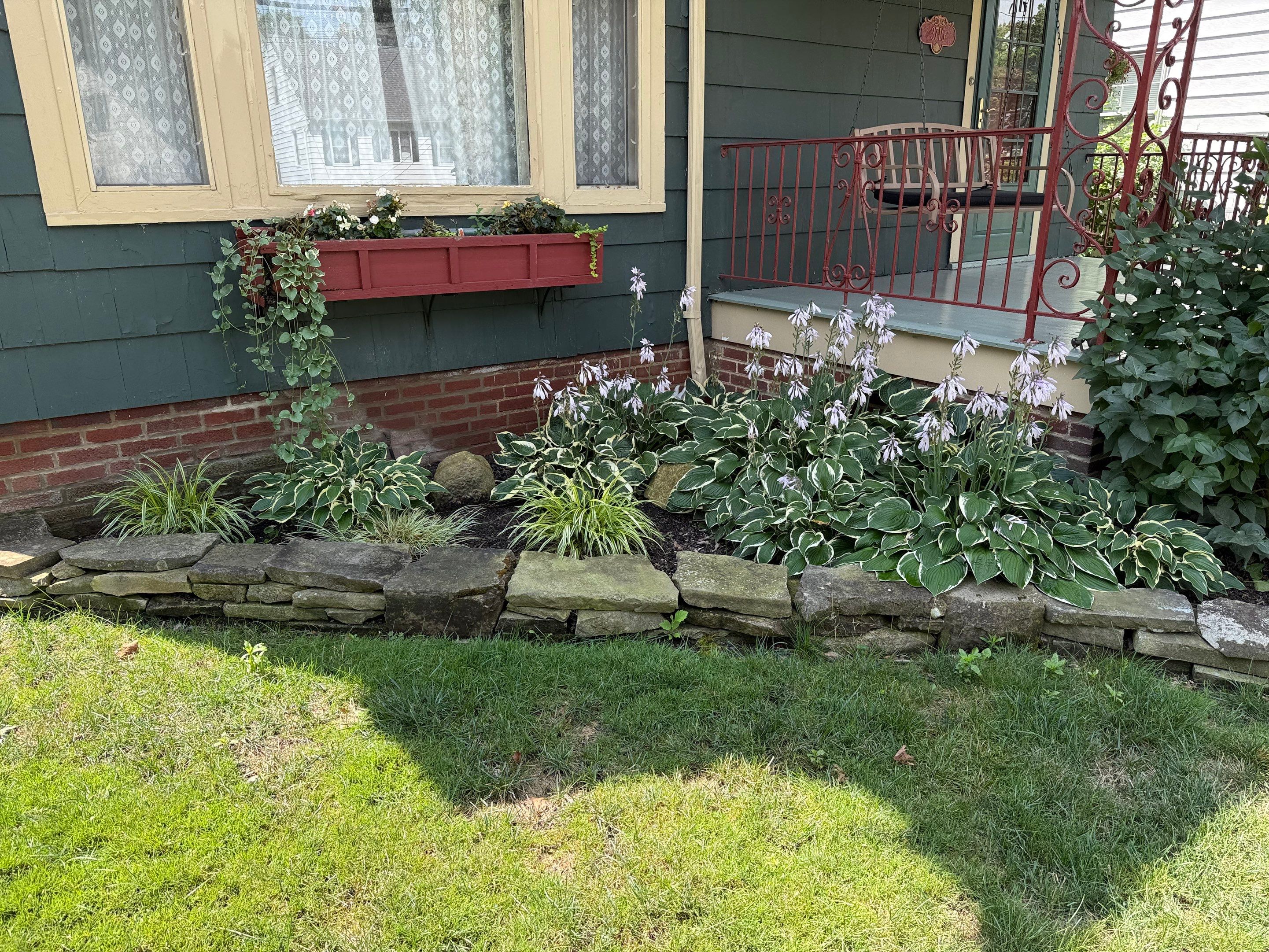 Grounds Maintenance by Elm Rose Gardens