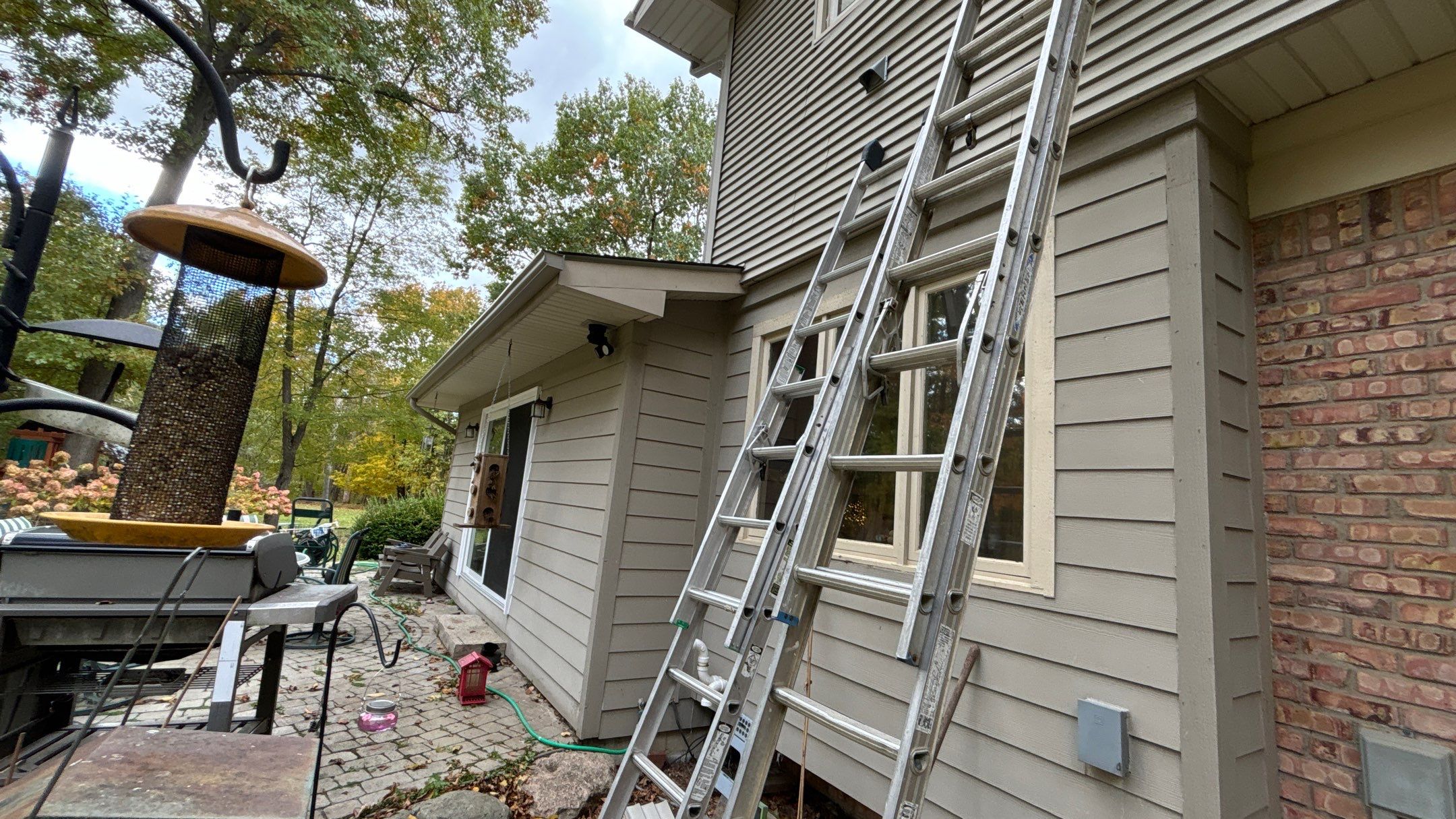 Siding Replacement using Alside Charter Oak D4.5" by 180 Contractors