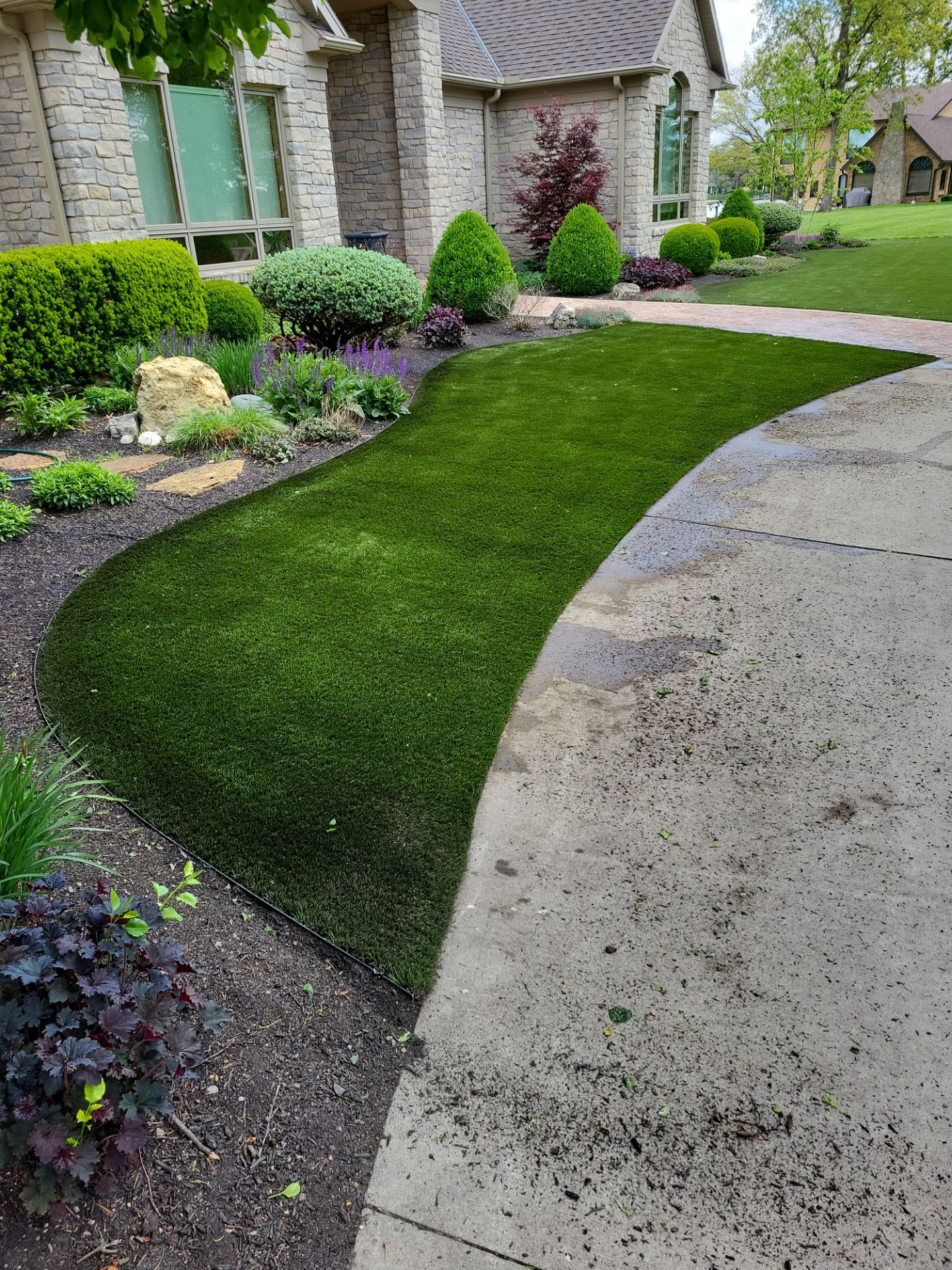 Full Lakeside Turfed Yard by Southwest Greens Midwest