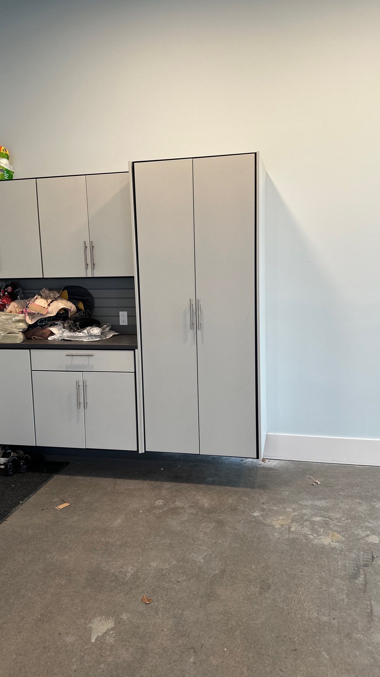 Bryon V. upgrades garage with cabinets and heavy duty slatwall by Banner Garage