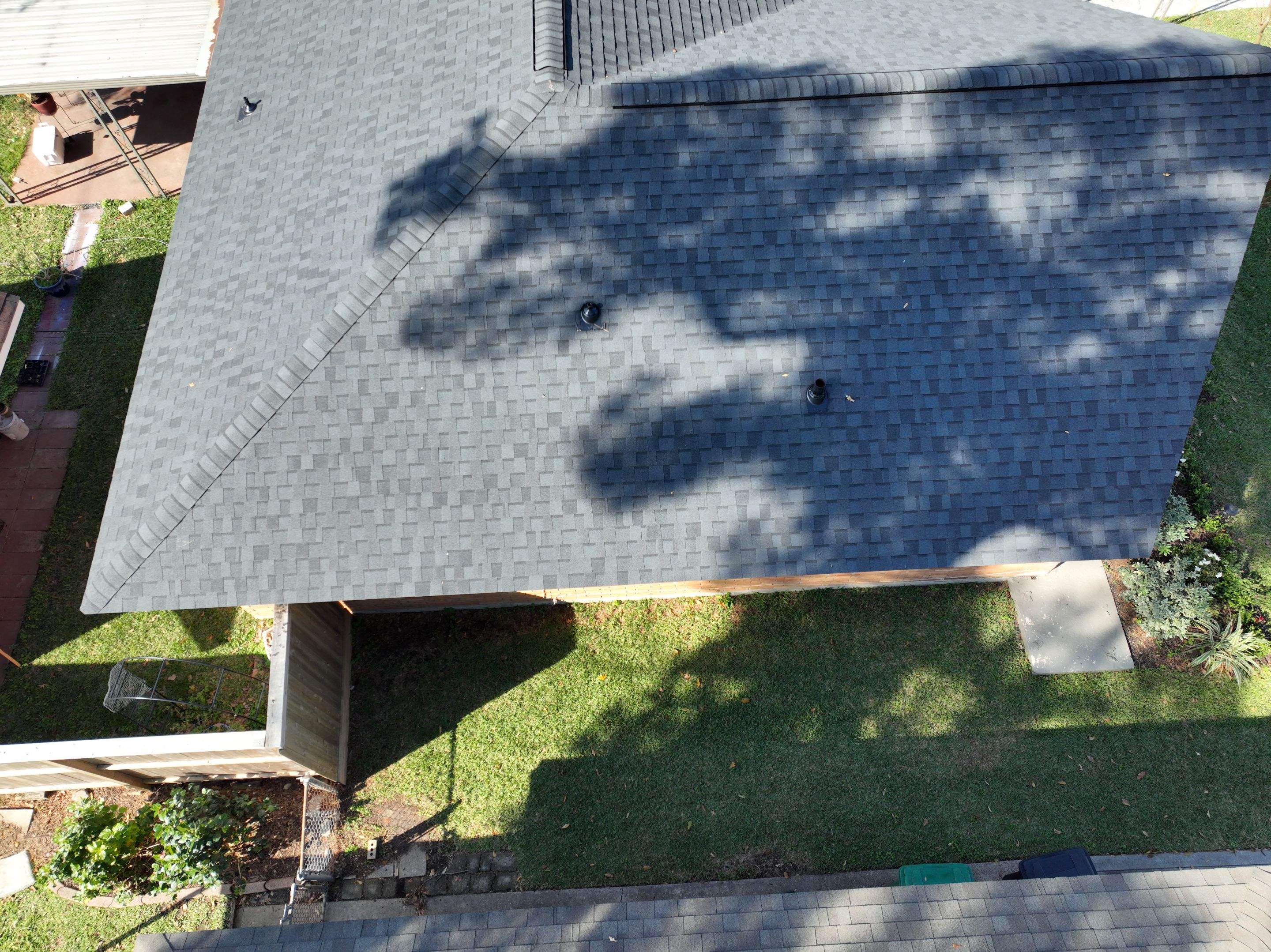 SureStart PLUS 4-STAR Warranty Fully covers materials, labor, tear-off and disposal expenses in years 1-50. by Roof Concepts Construction