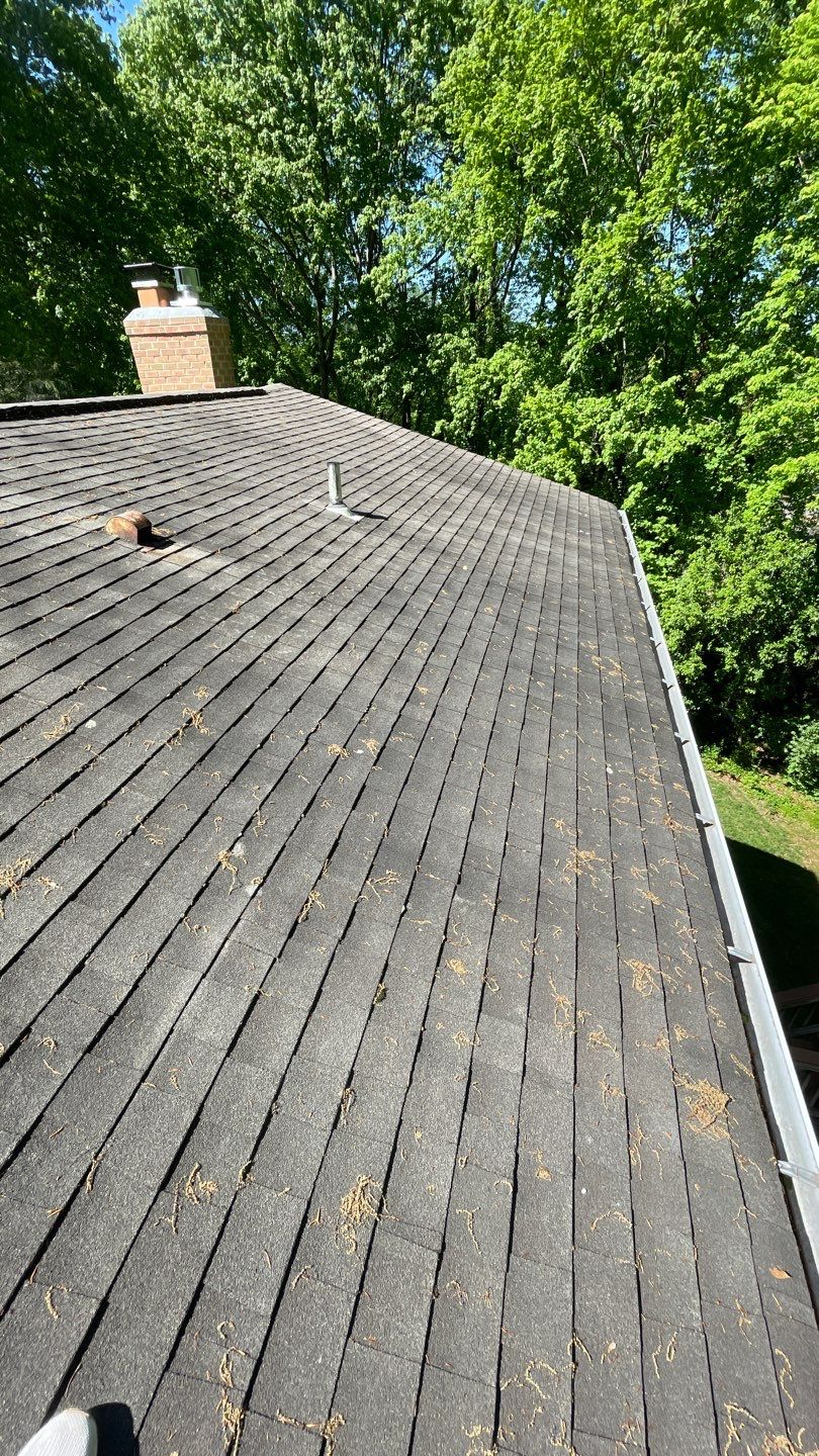 Springfield CertainTeed Landmark Weathered Wood Roof Installation by RM Banning, Inc.