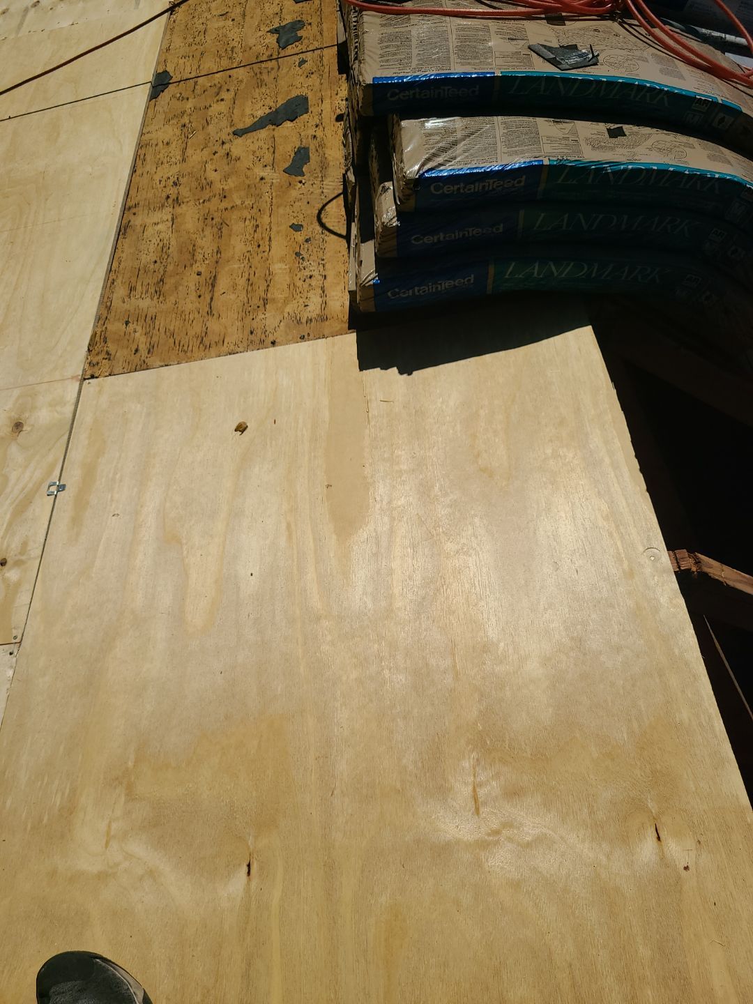 Burke: CertainTeed Landmark Designer Shingles in Moire Black by RM Banning, Inc.